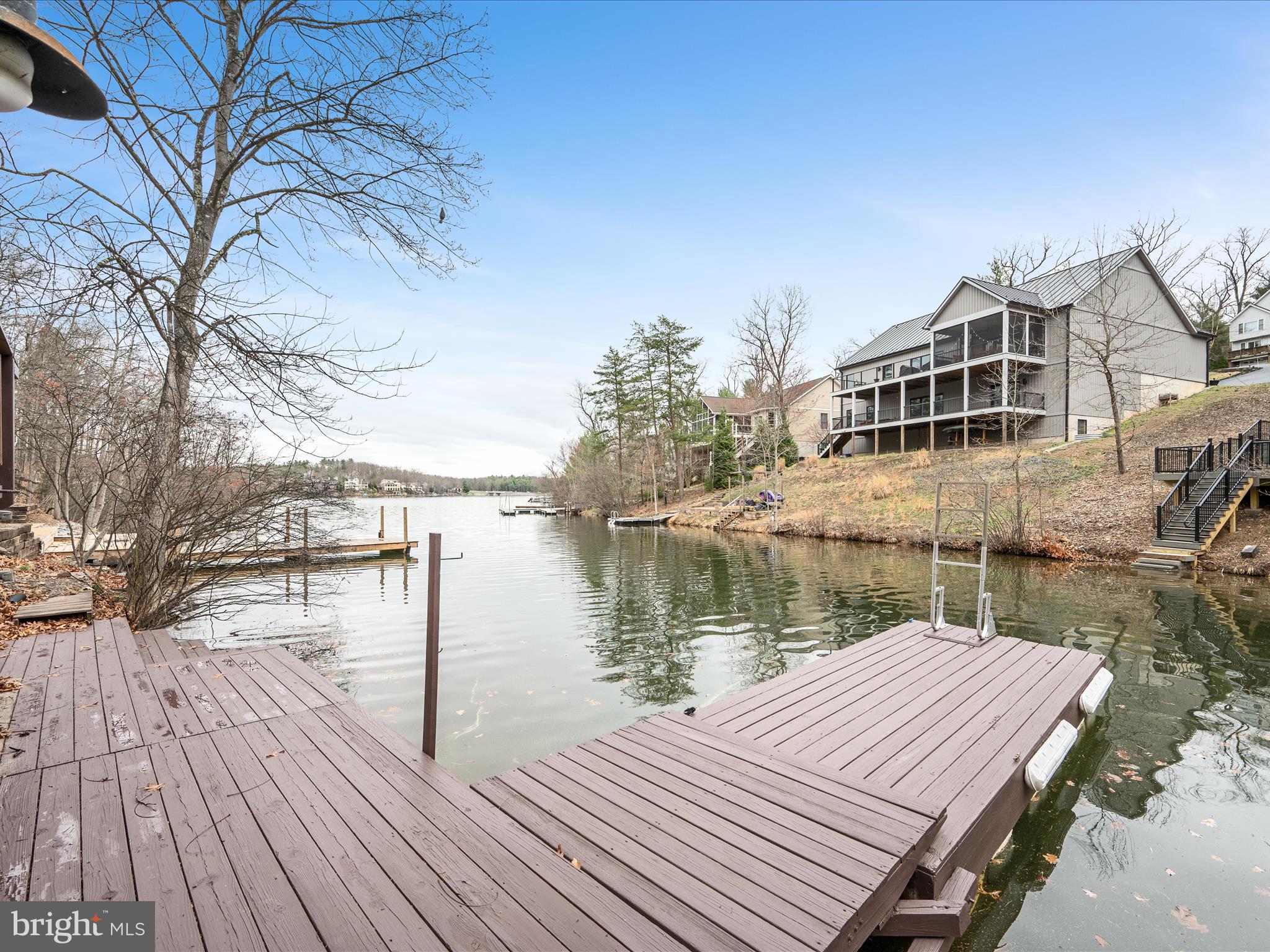 LAKE HOLIDAY ESTATES - Residential