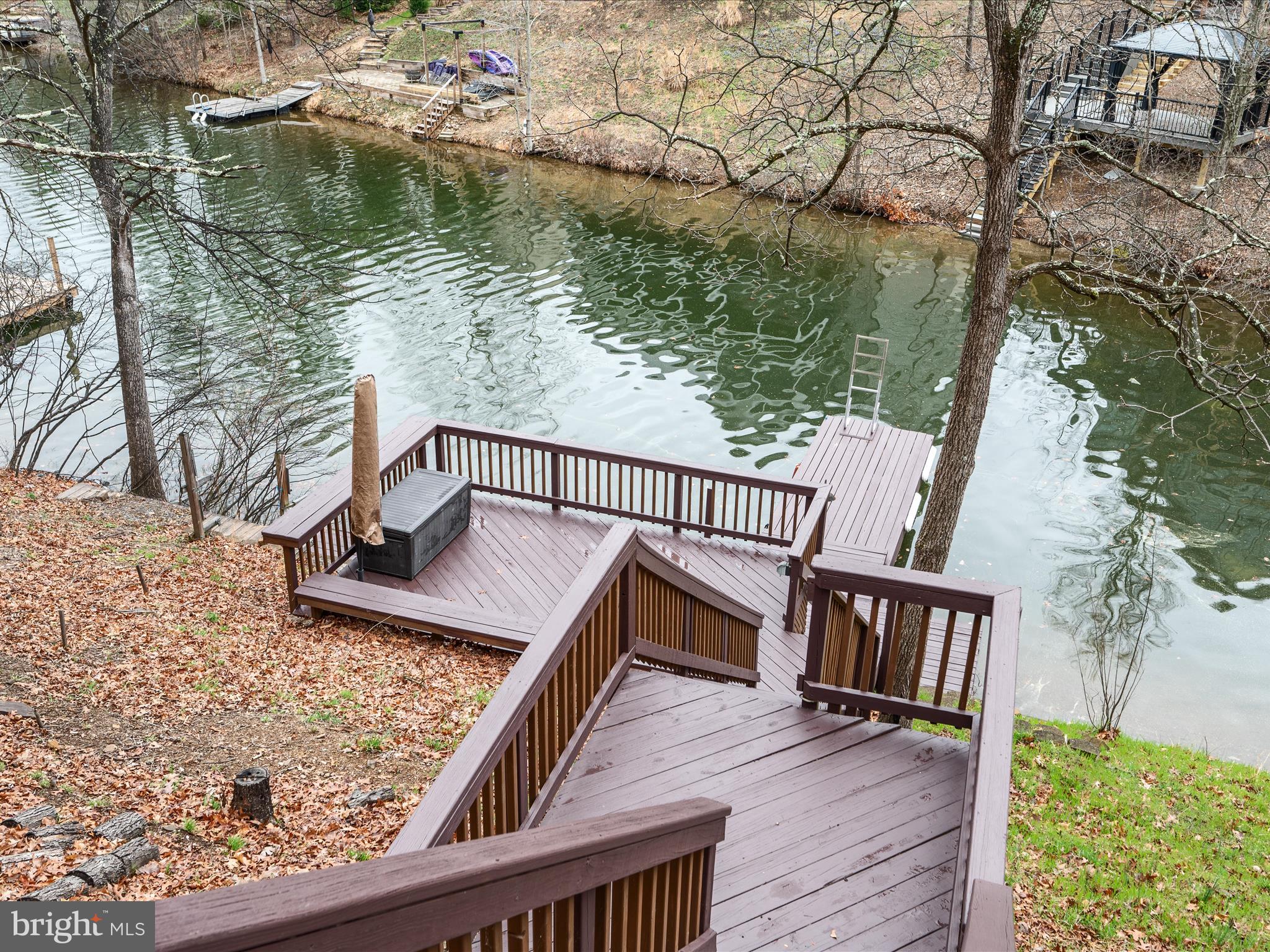 LAKE HOLIDAY ESTATES - Residential