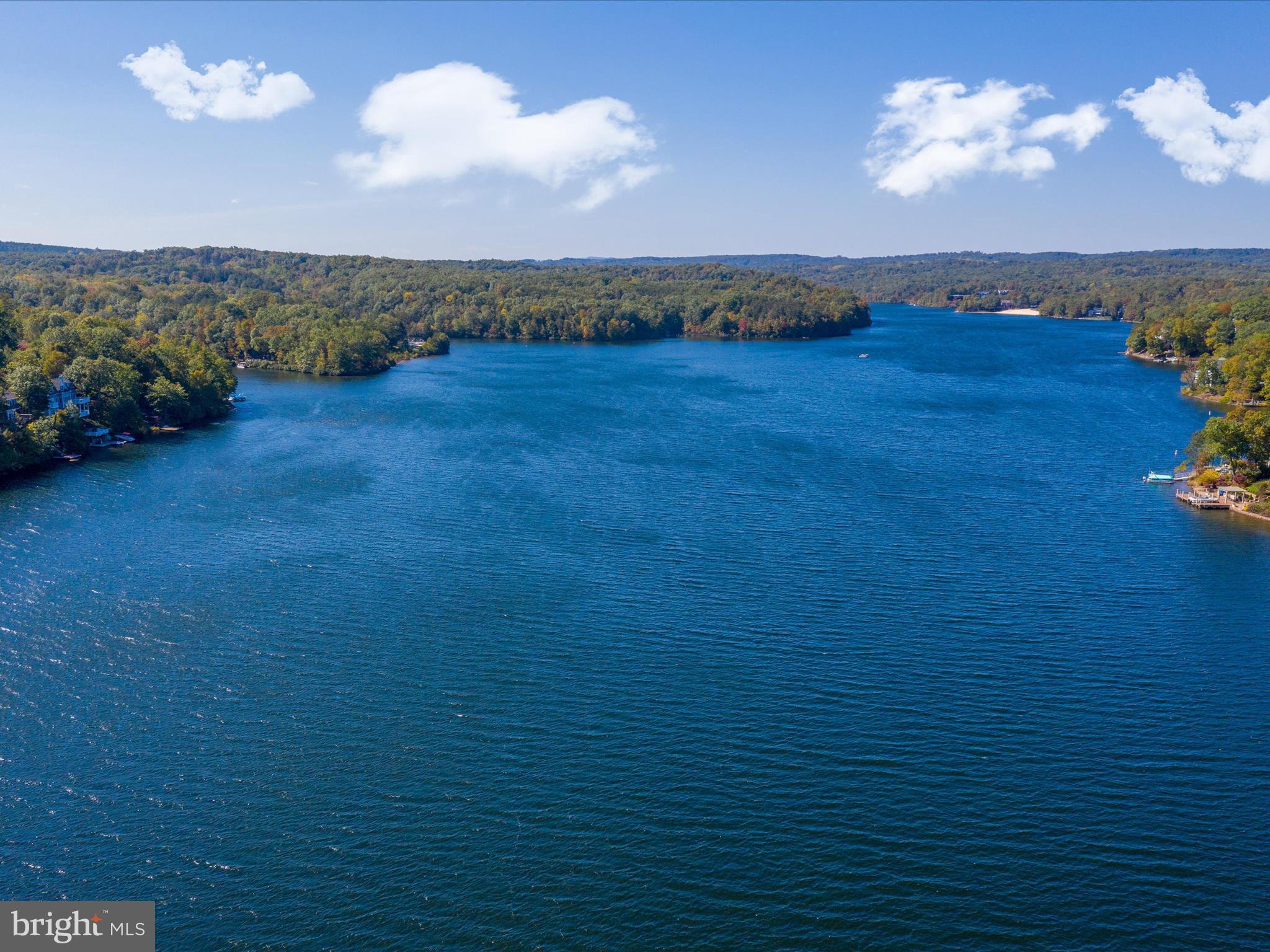 LAKE HOLIDAY ESTATES - Residential