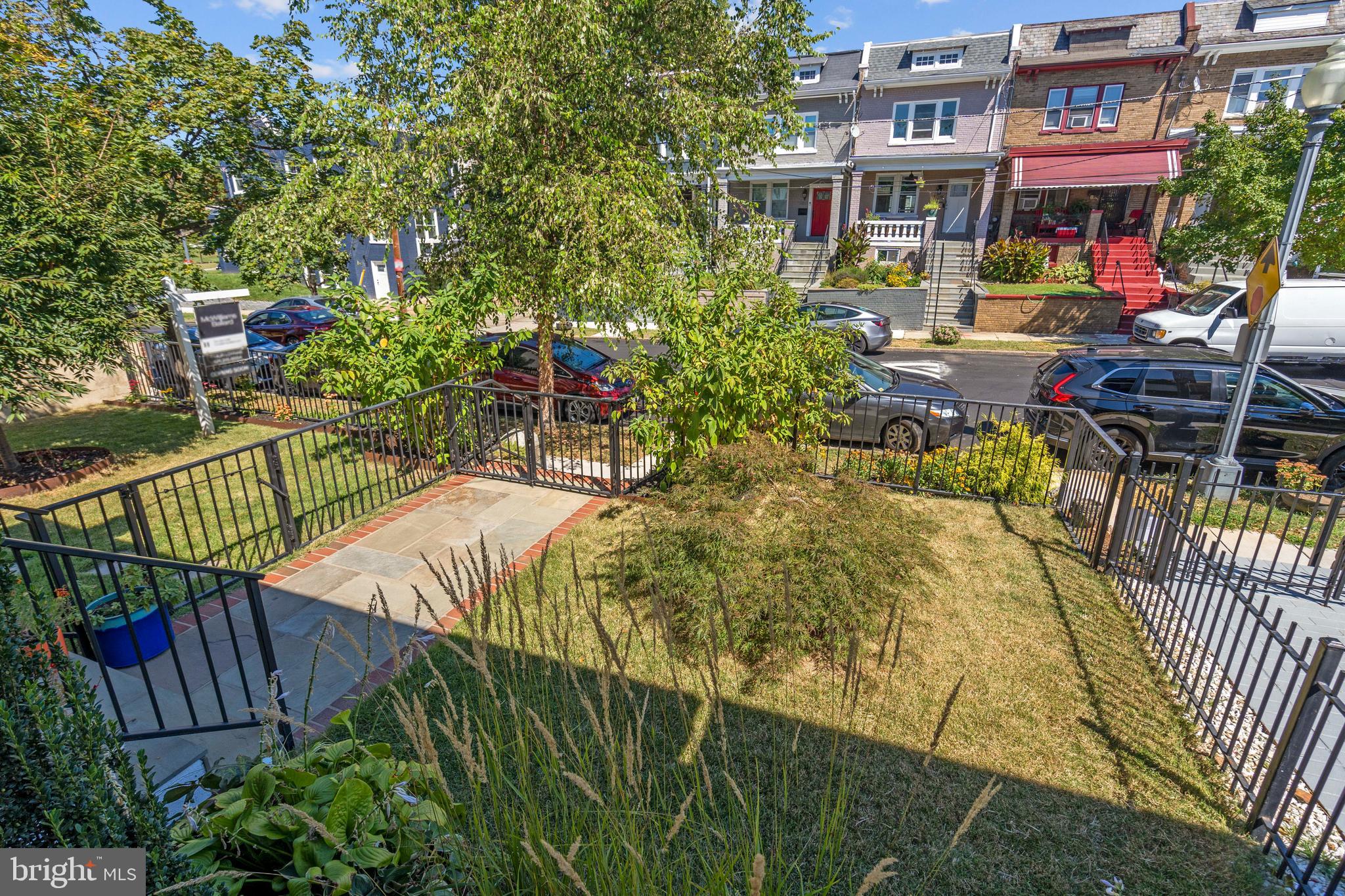 5016 9TH STREET NW