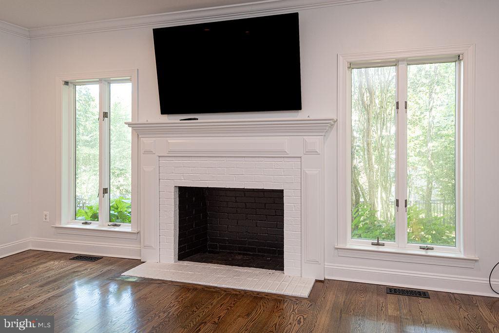 FOX CHAPEL - Residential