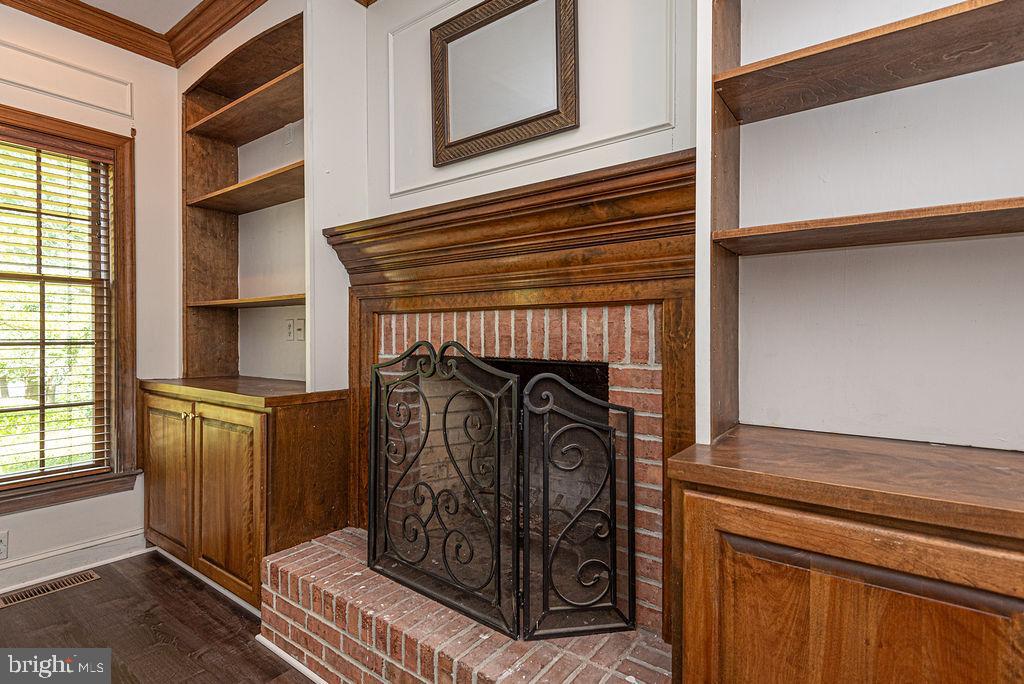 FOX CHAPEL - Residential