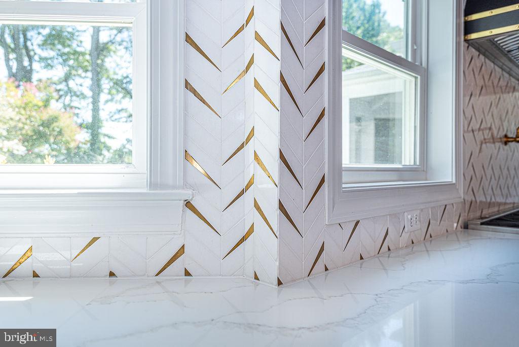 FOX CHAPEL - Residential