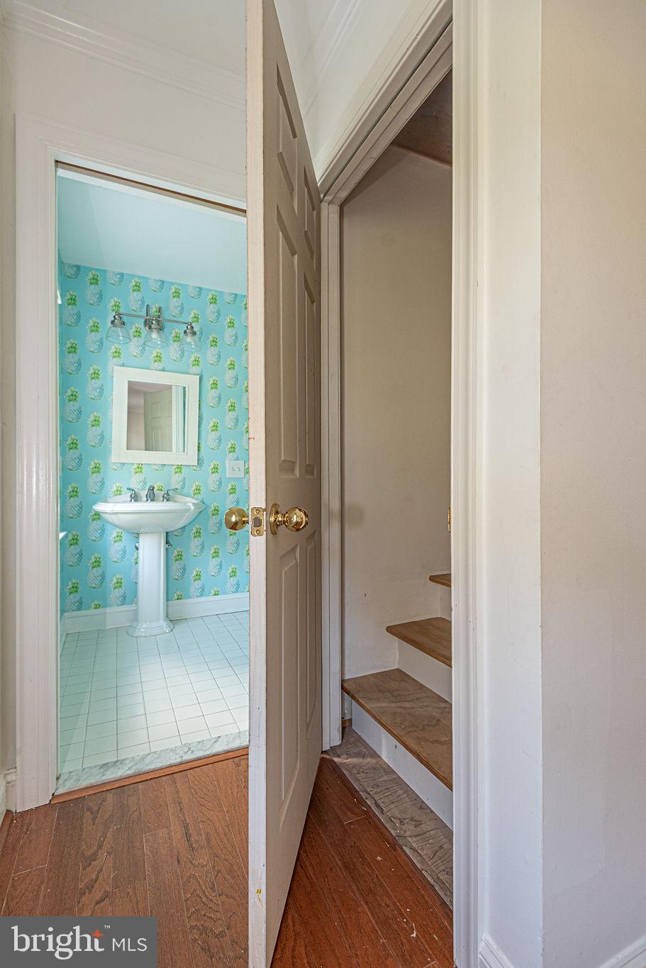 FOX CHAPEL - Residential