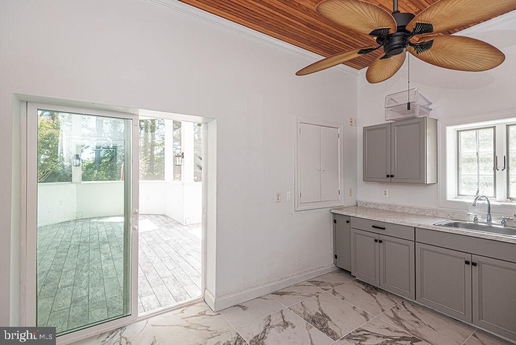 FOX CHAPEL - Residential