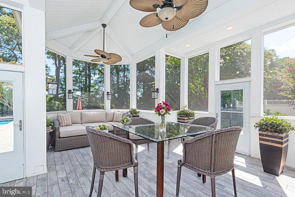 FOX CHAPEL - Residential