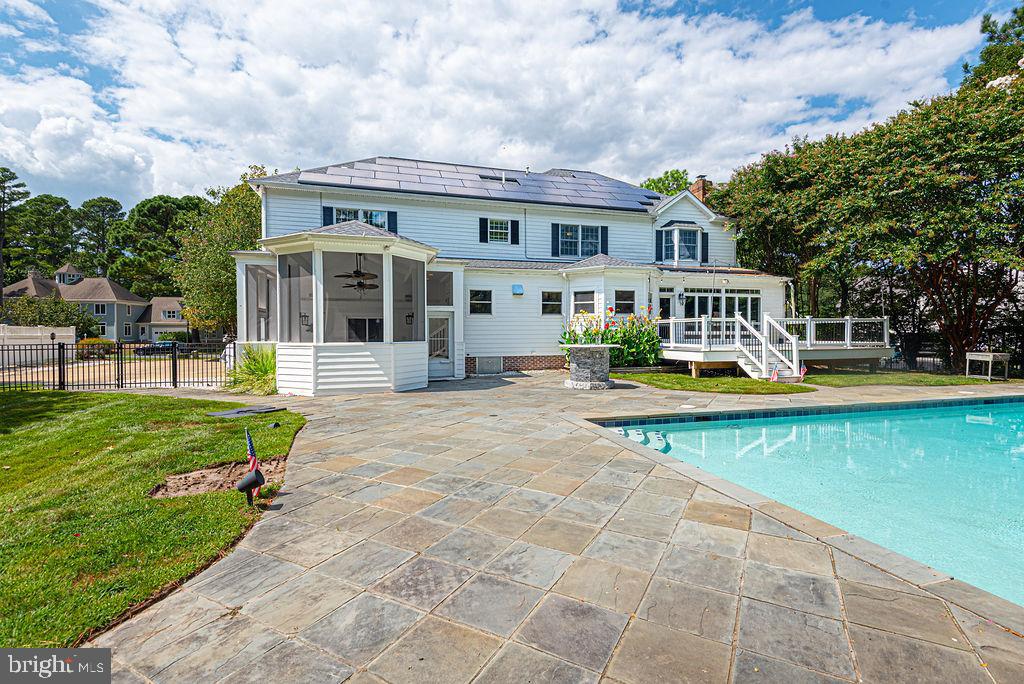 FOX CHAPEL - Residential