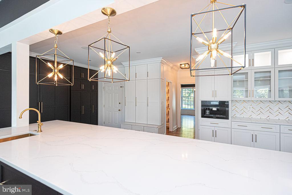 FOX CHAPEL - Residential