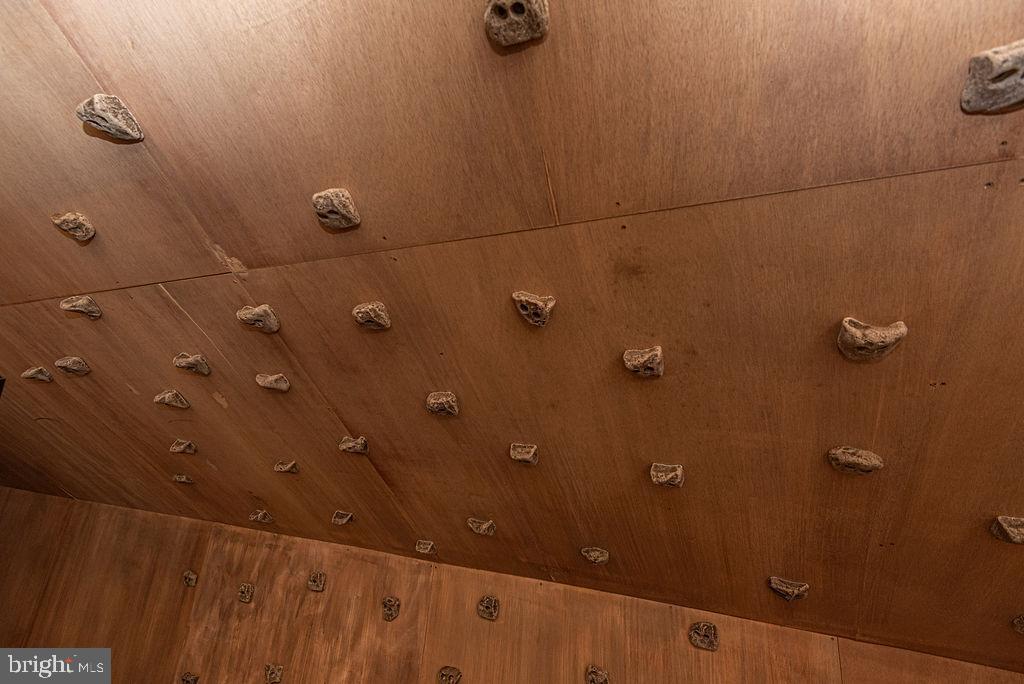 FOX CHAPEL - Residential