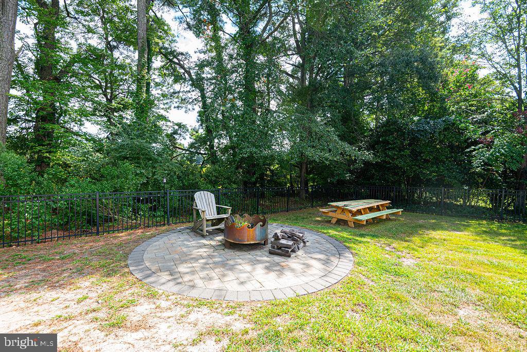 FOX CHAPEL - Residential