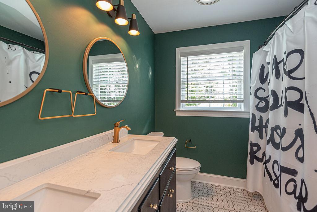 FOX CHAPEL - Residential