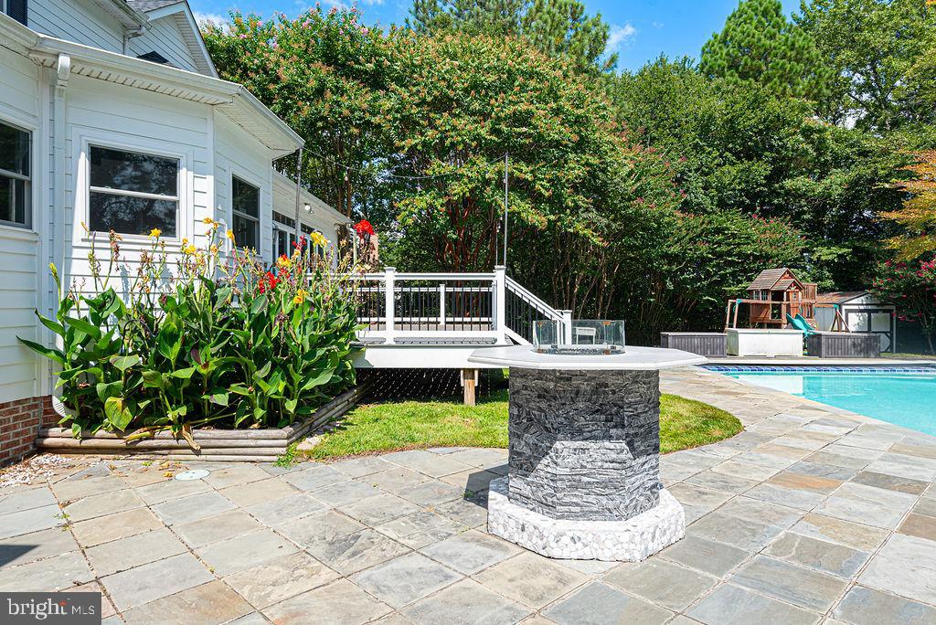 FOX CHAPEL - Residential