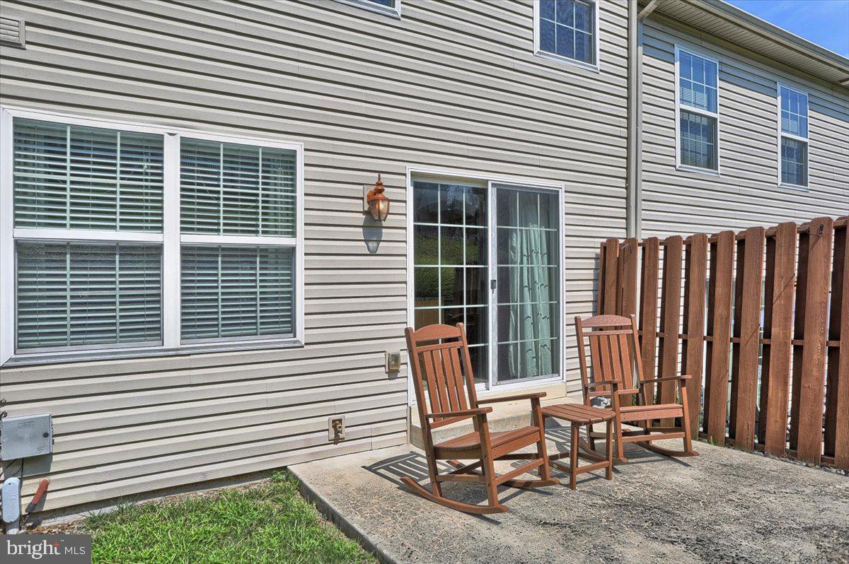 WEATHERSTONE - Residential