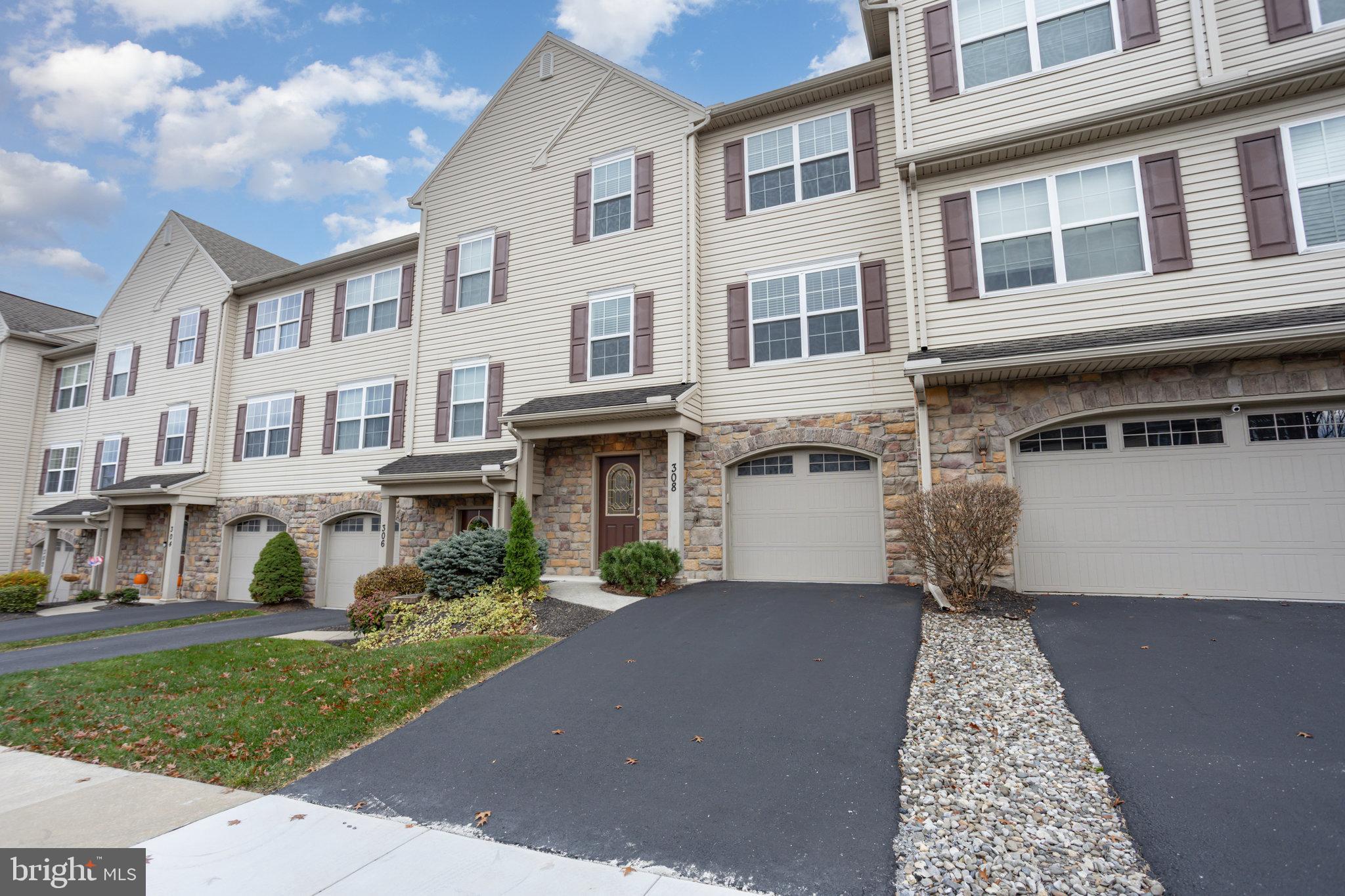 WEATHERSTONE - Residential