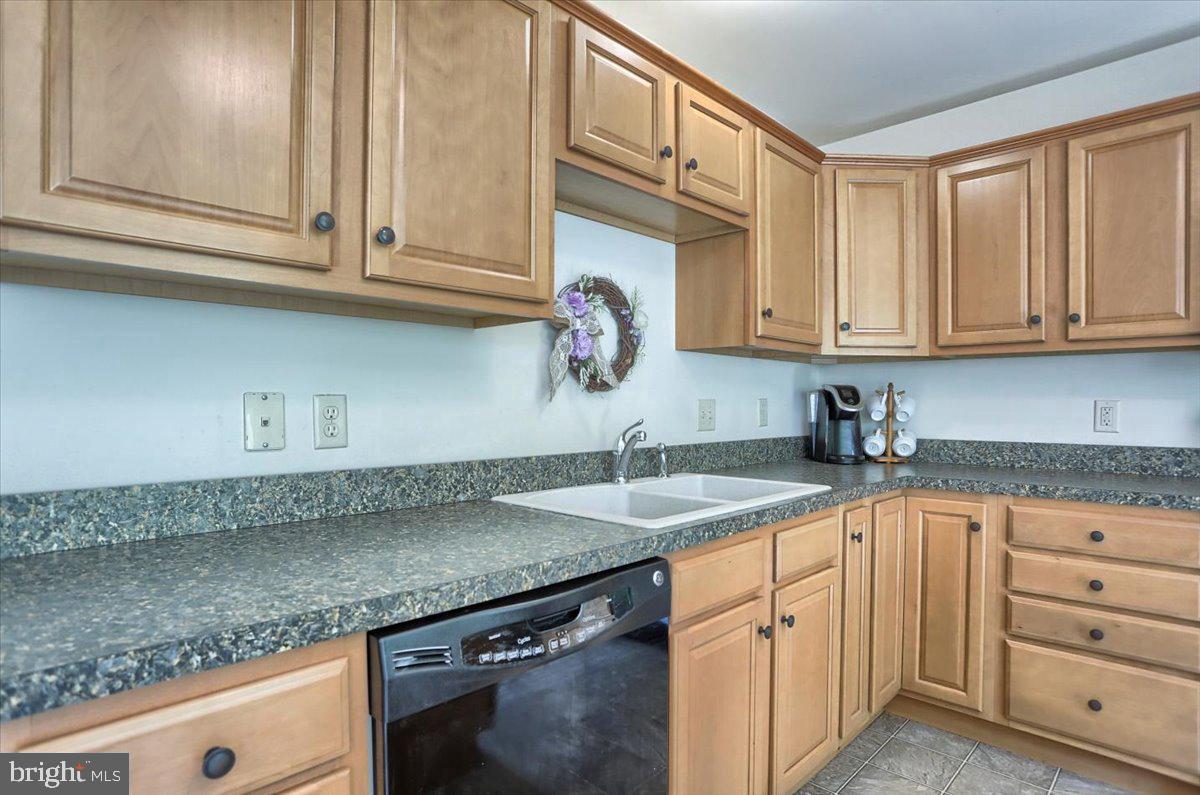 WEATHERSTONE - Residential