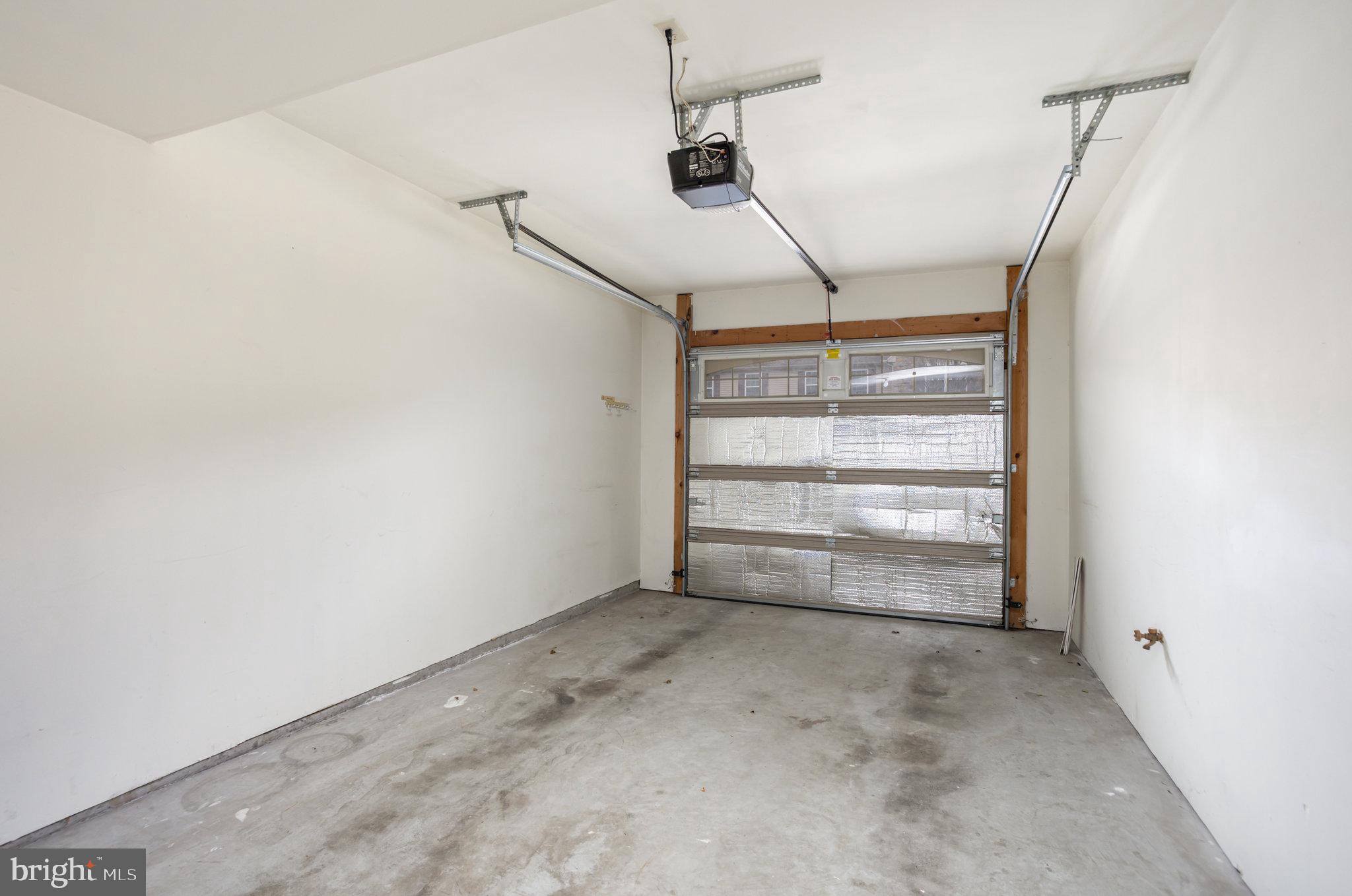 WEATHERSTONE - Residential