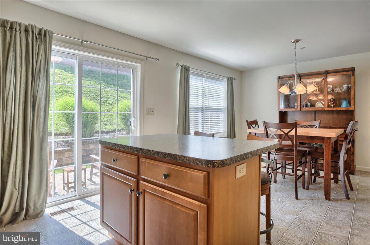 WEATHERSTONE - Residential