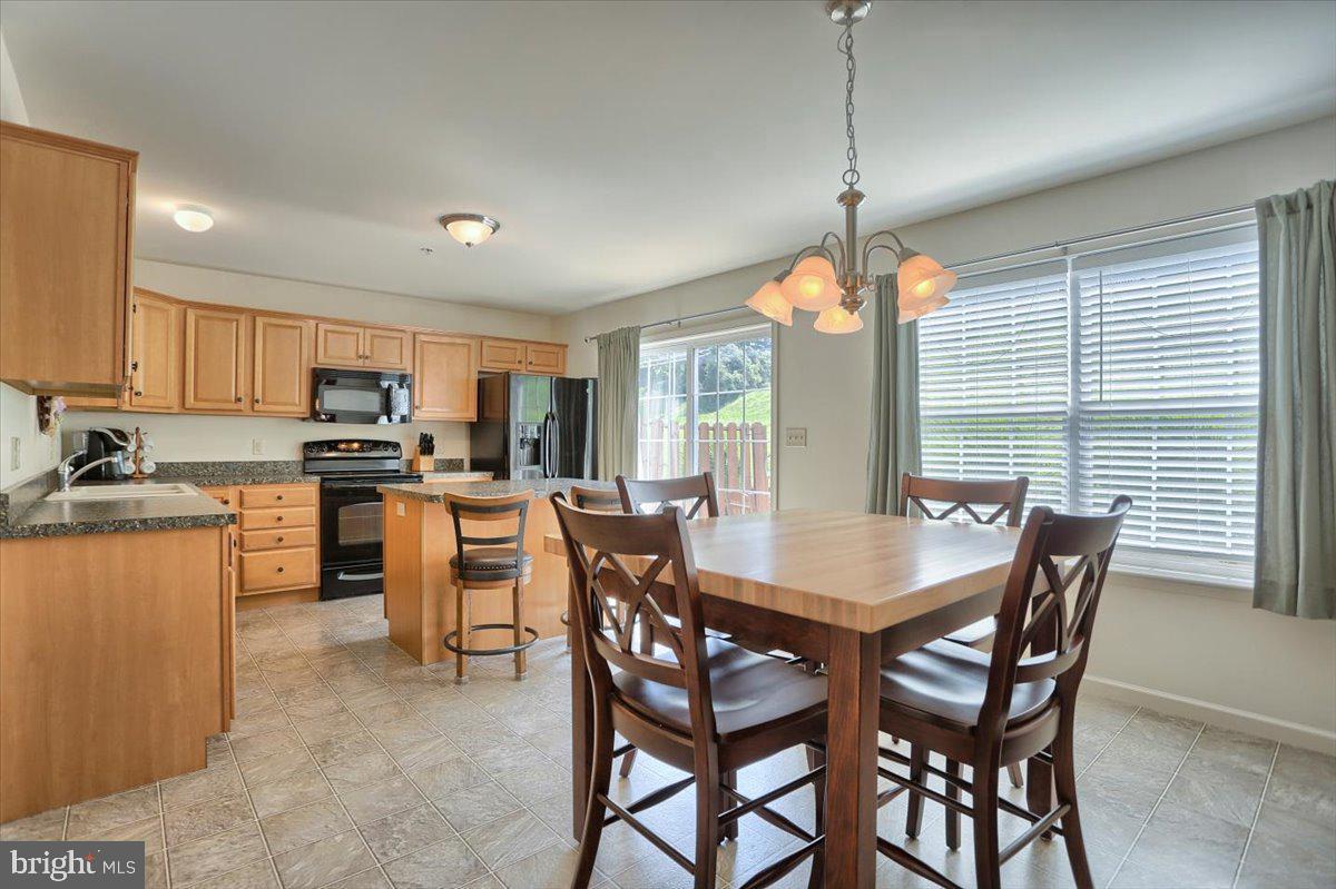 WEATHERSTONE - Residential