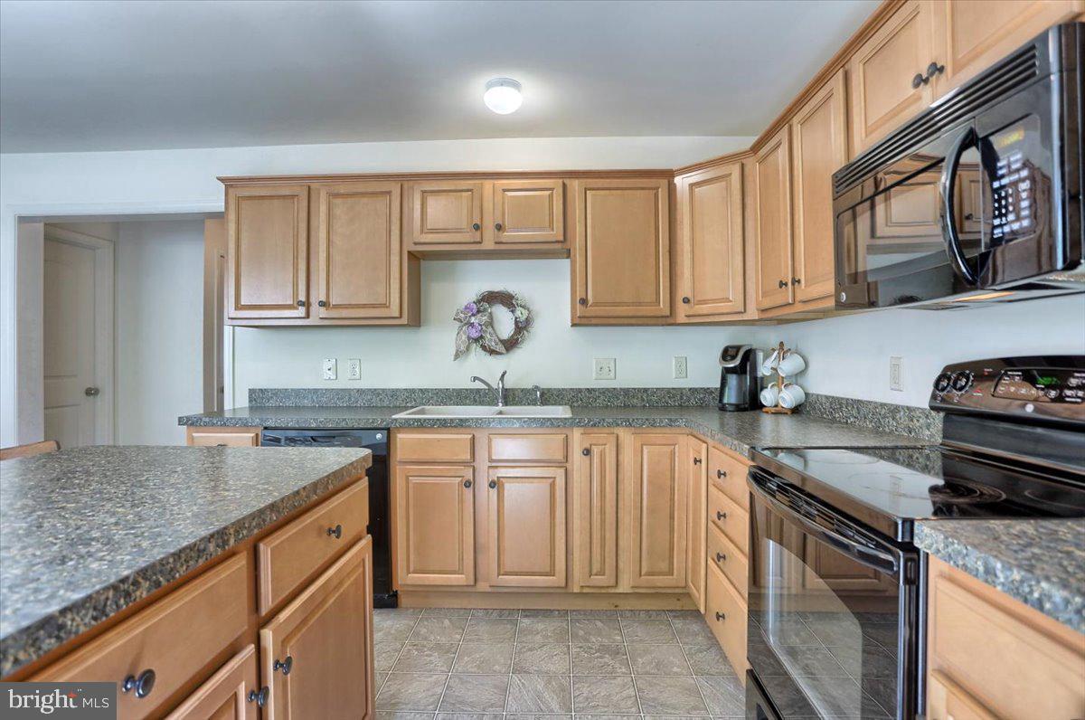 WEATHERSTONE - Residential