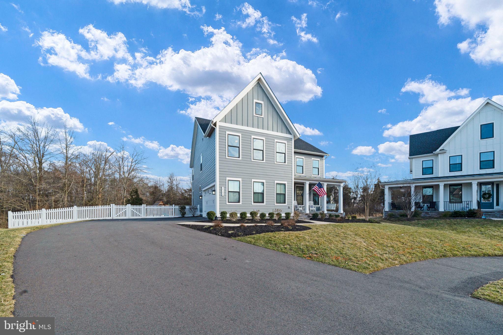 GROVE AT WILLOWSFORD - Residential