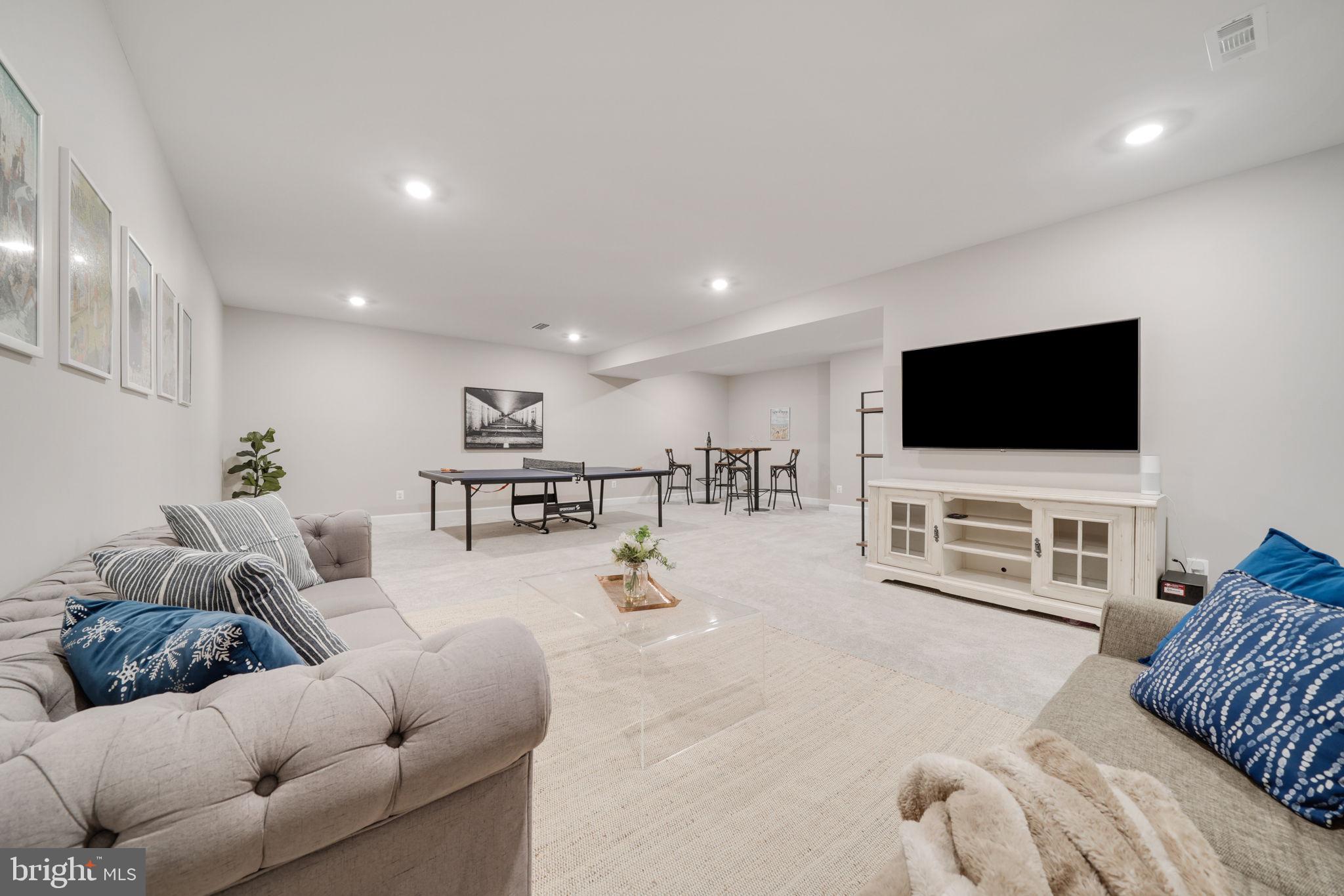 GROVE AT WILLOWSFORD - Residential