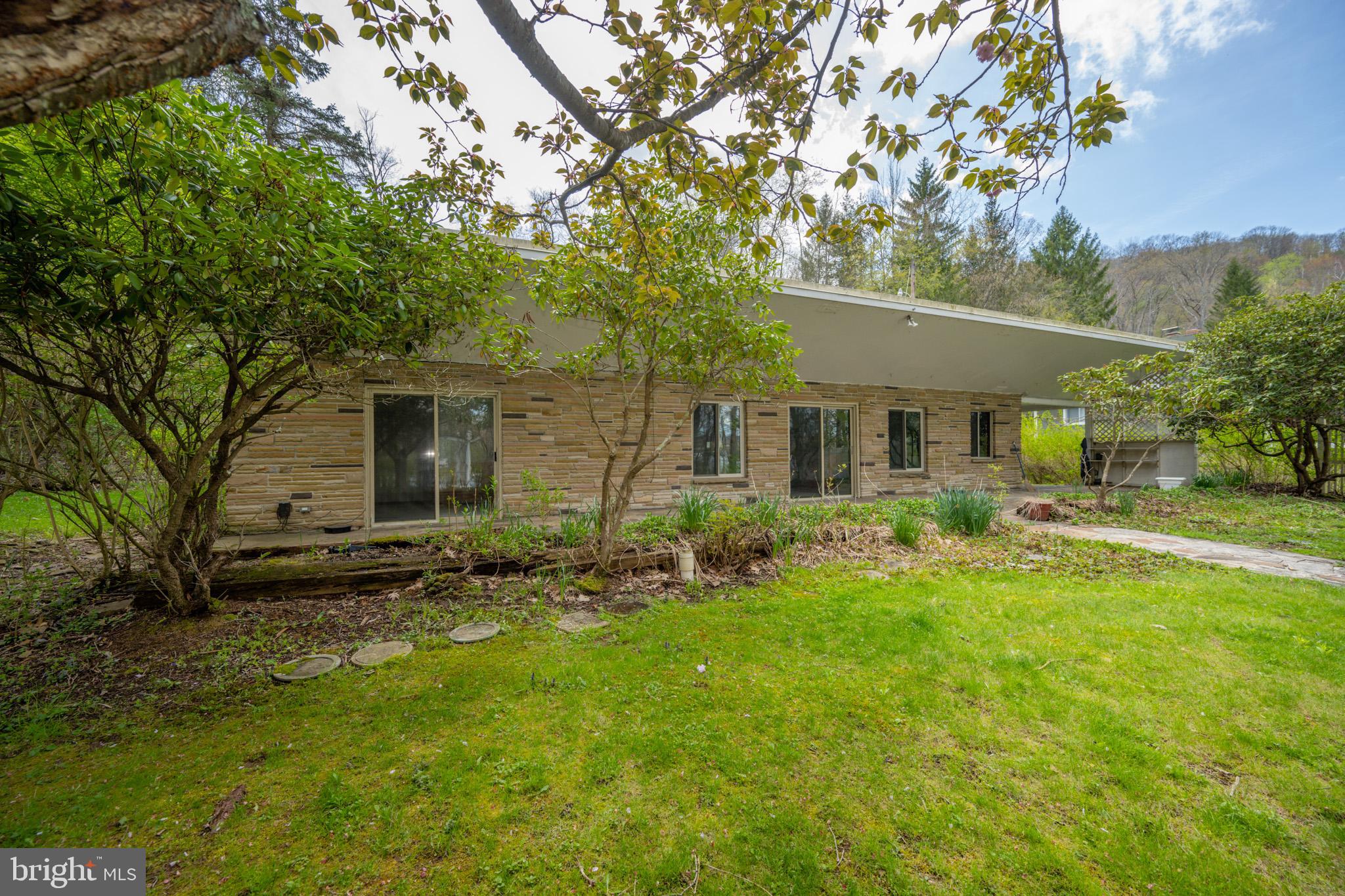 1321 MARSH HILL ROAD