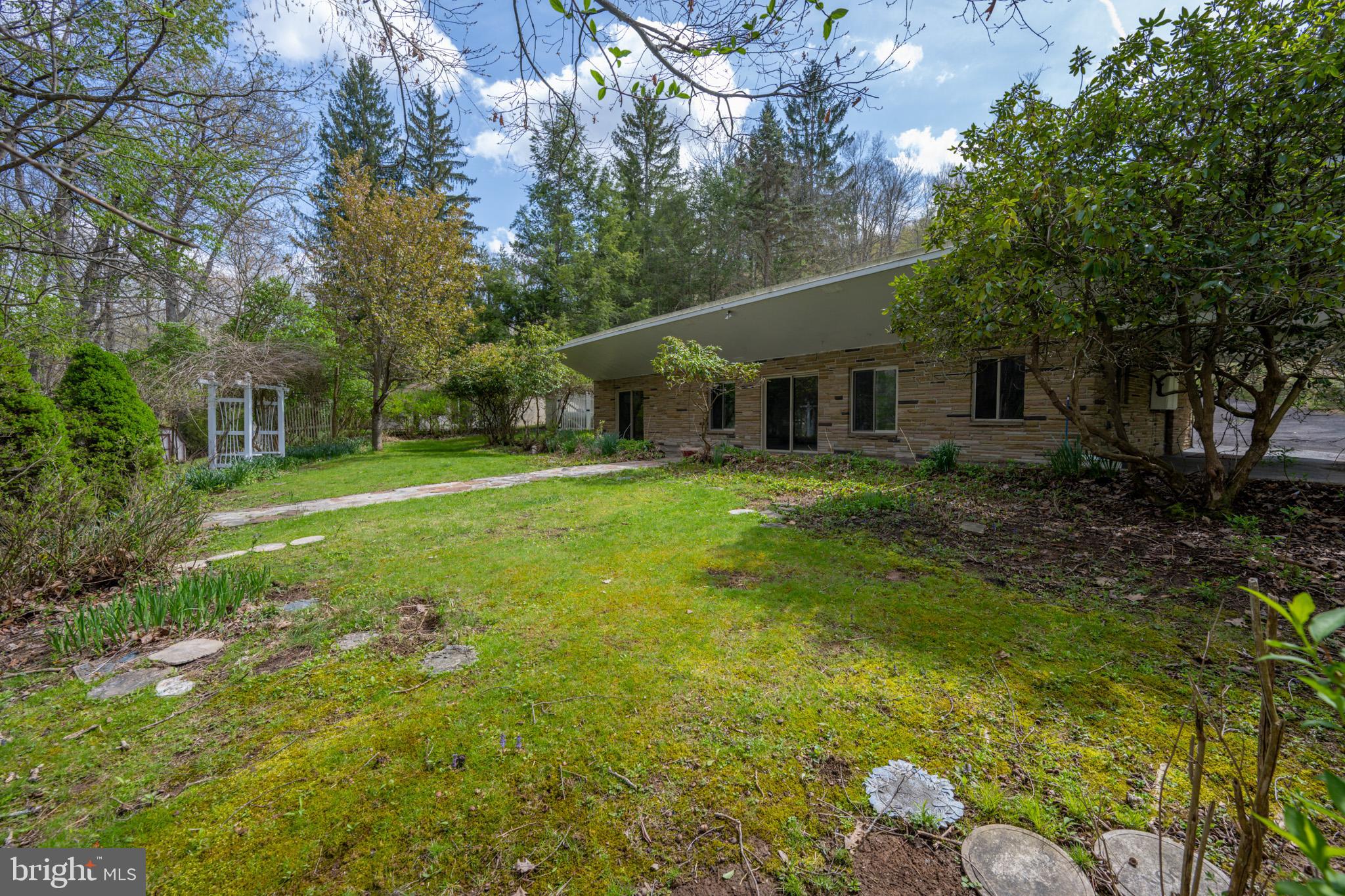 1321 MARSH HILL ROAD