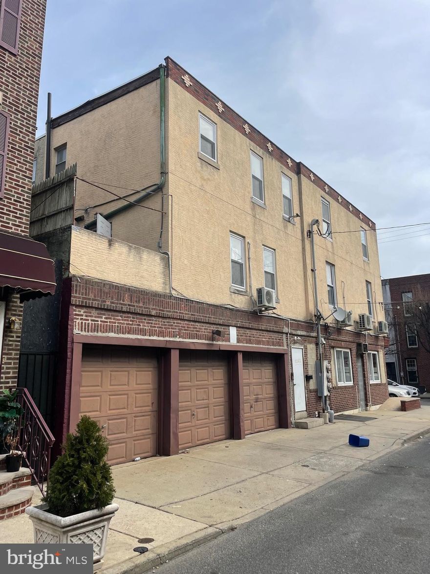 Rare triplex with 3 garages in south Philly, first floor used to be a store, currently use an apartment; second floor 1 bedroom 1 bath with a patio; third floor features 2 bedrooms and spacious living area. all units and garages are rented.
1152 S 13th St, duplex also for sale. we offer discount if you buy 2 properties as a package.