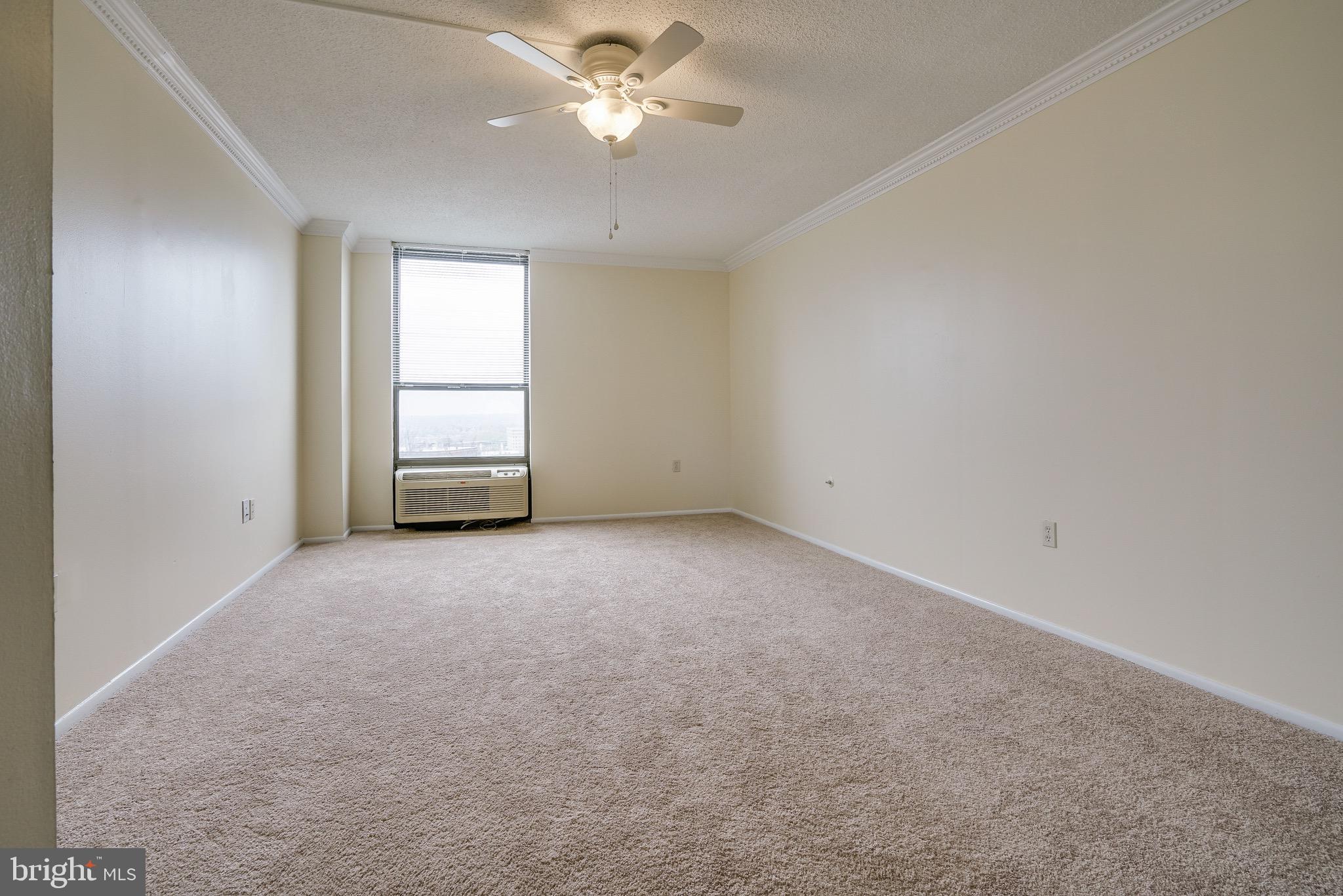 PLYMOUTH HILL - Residential