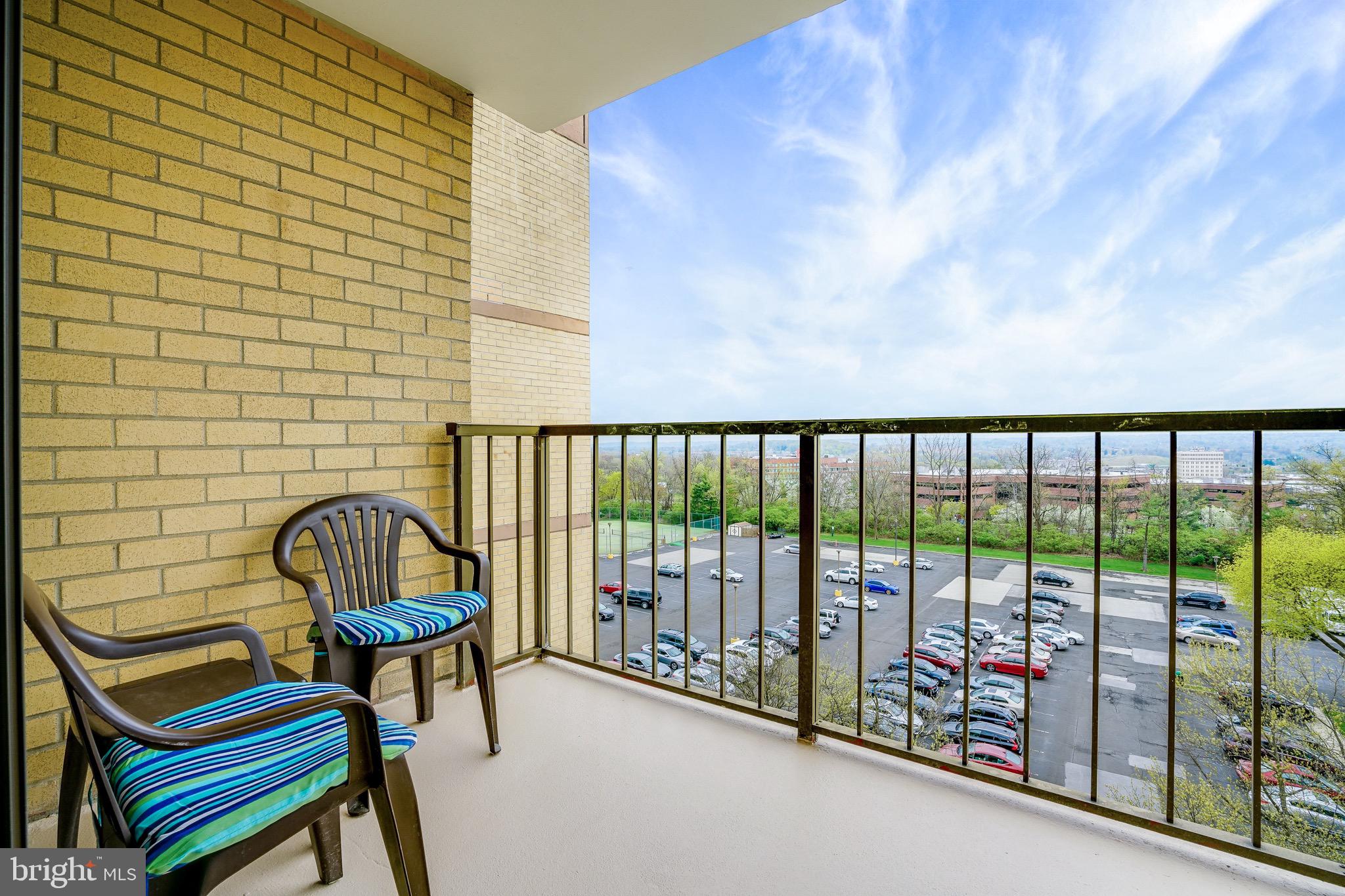 PLYMOUTH HILL - Residential