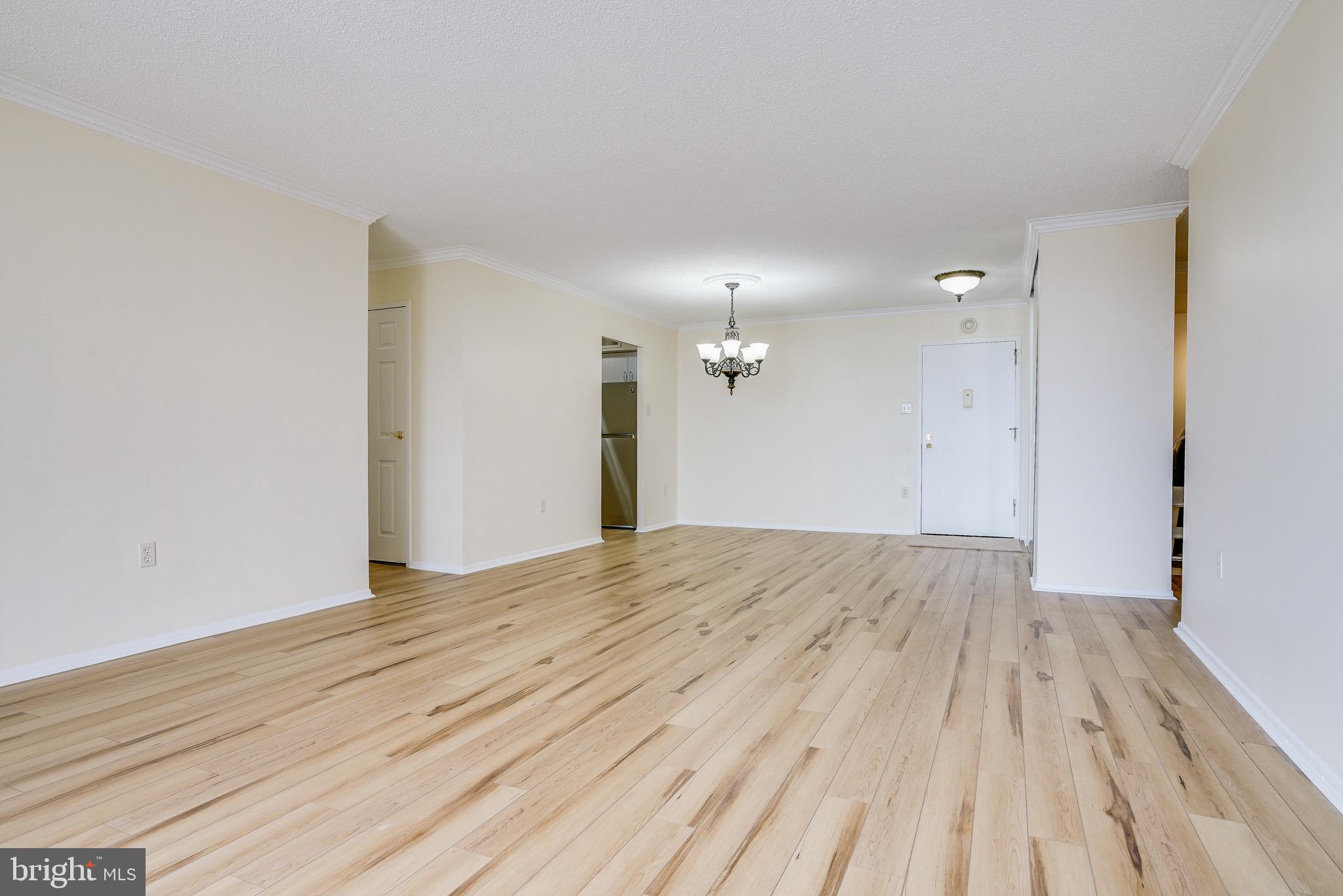 PLYMOUTH HILL - Residential