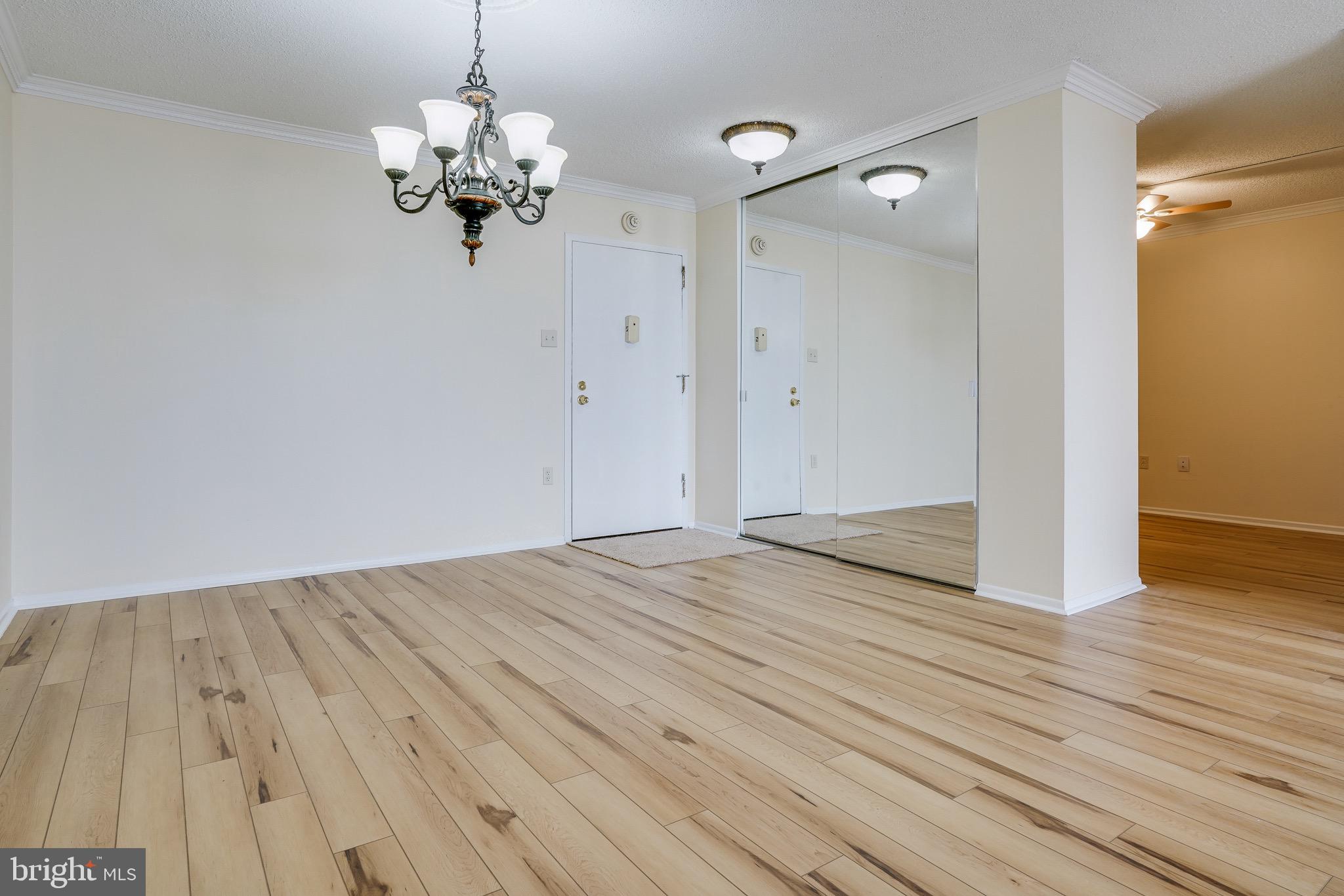 PLYMOUTH HILL - Residential