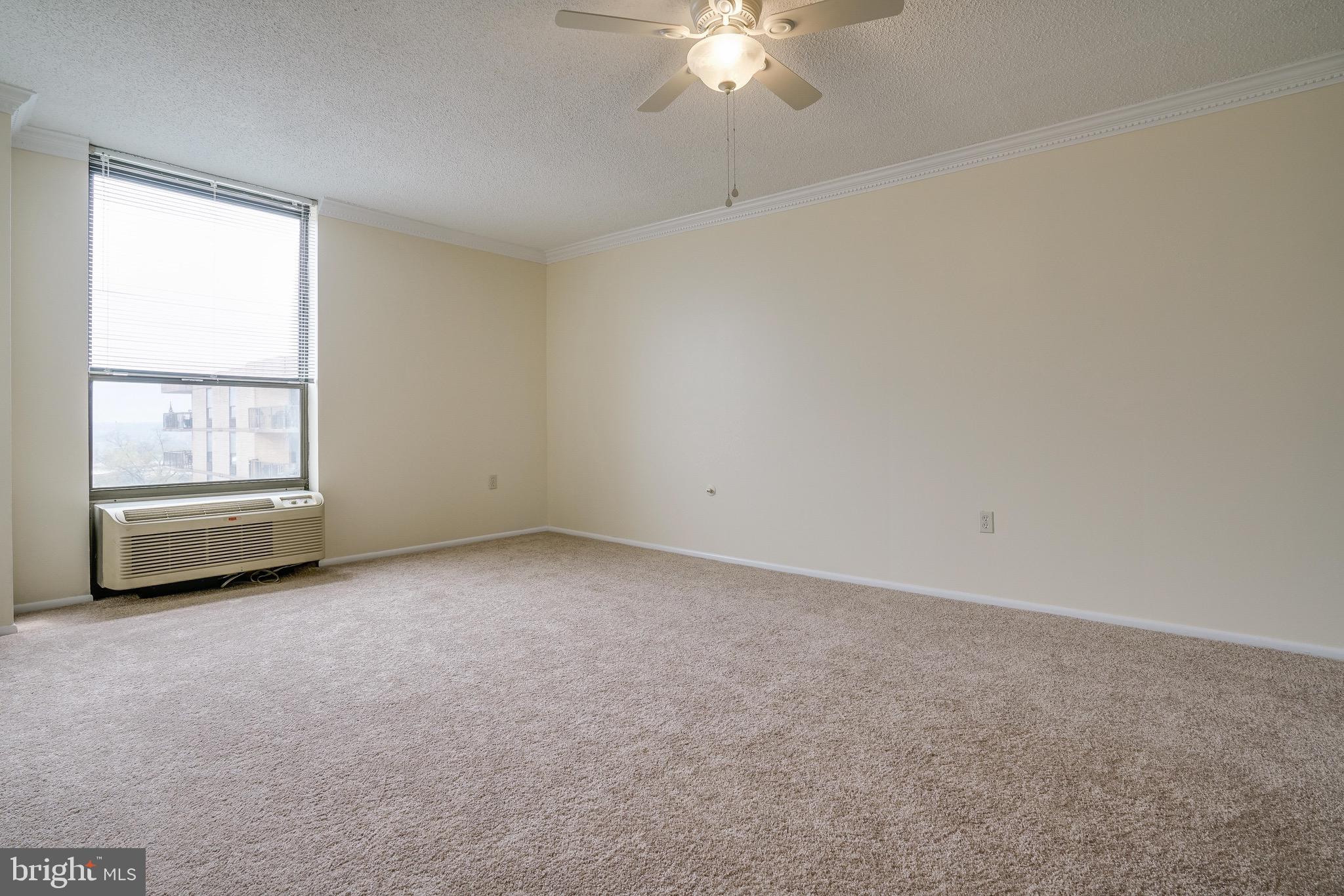 PLYMOUTH HILL - Residential