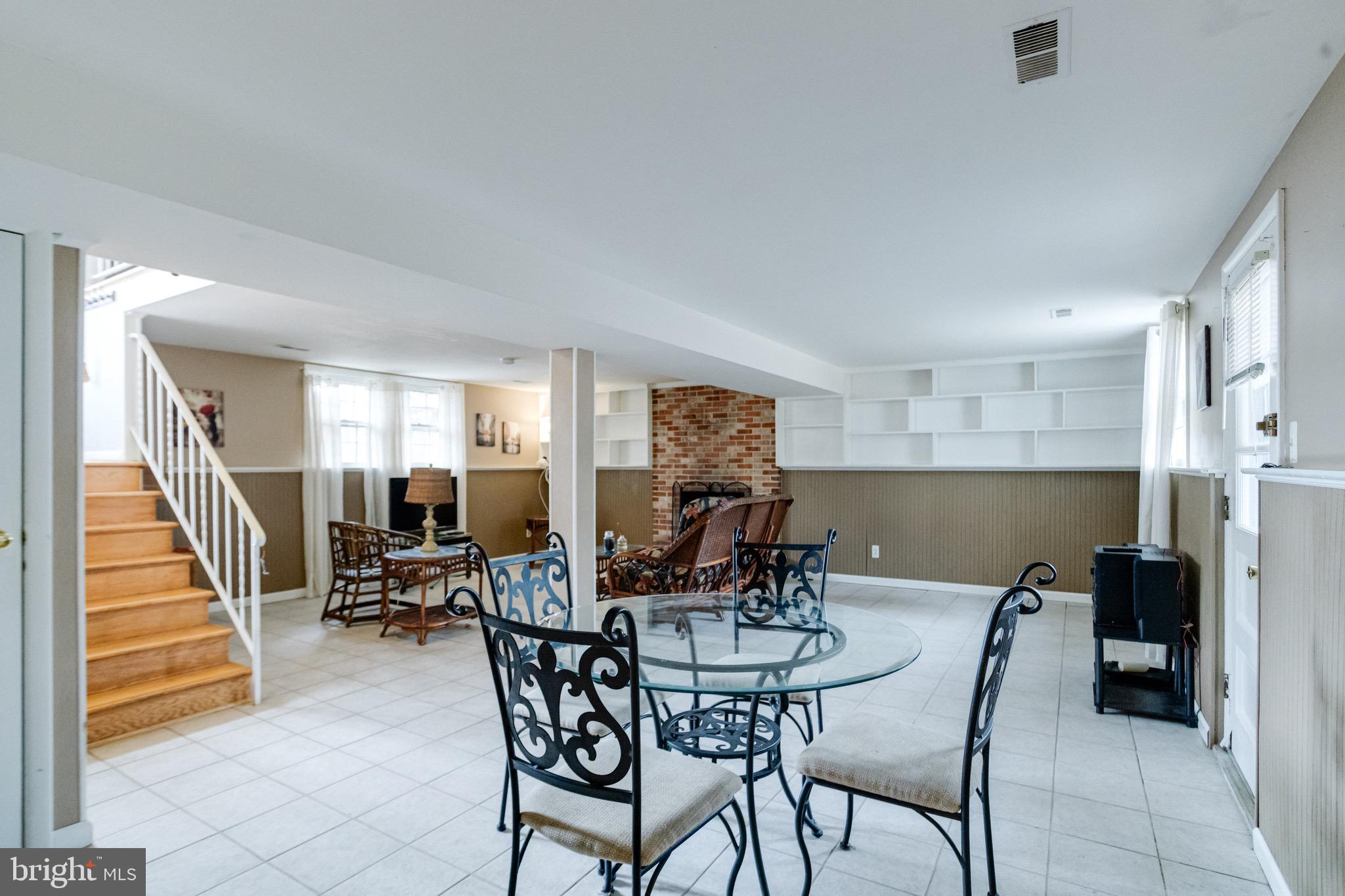 HOMESTEAD VILLAGE - Residential