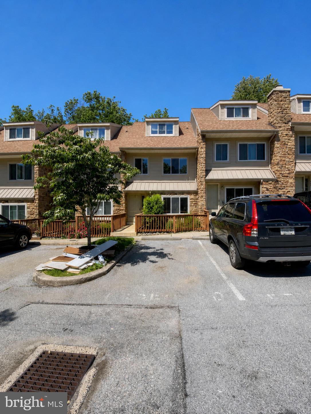 326 BRIGADE COURT