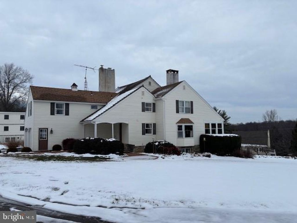 Photo of 574 Cinder Road, NEW PROVIDENCE, PA 17560 (MLS # PALA2081236)