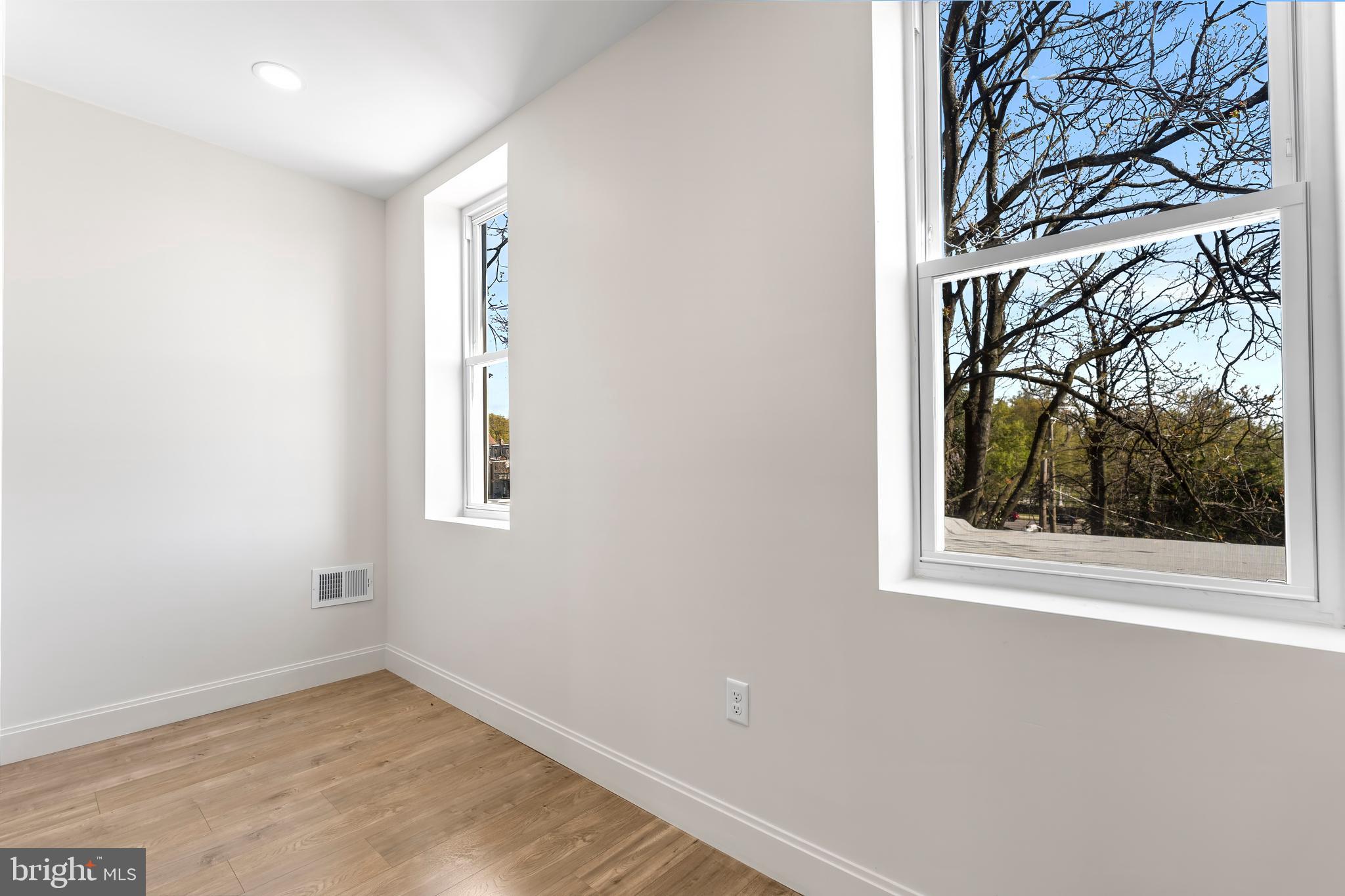 EAST BALTIMORE MIDWAY - Residential