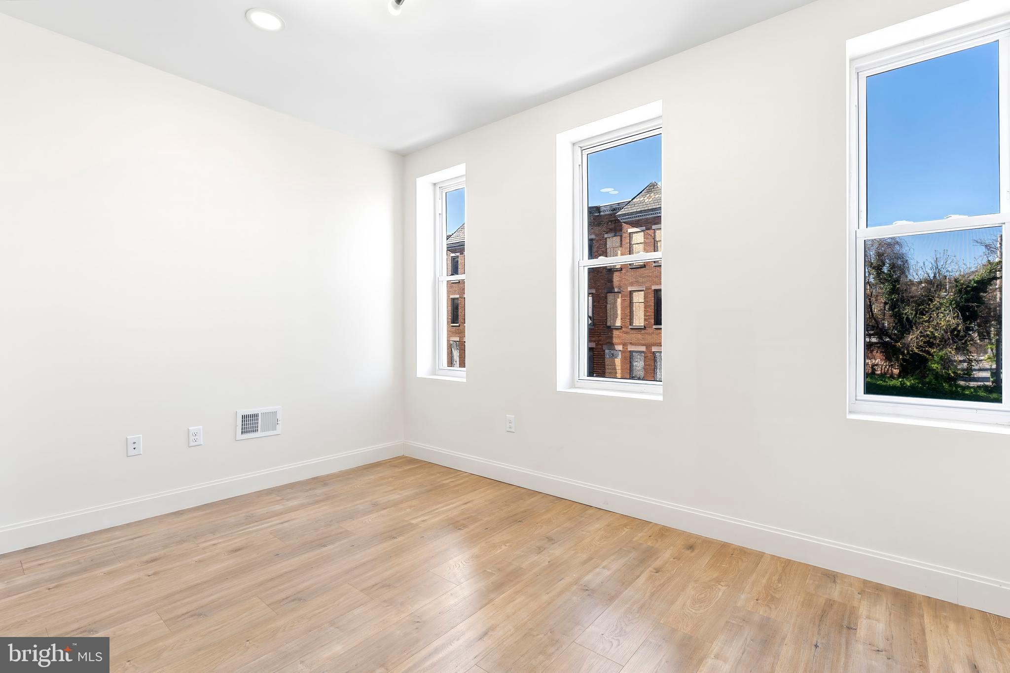 EAST BALTIMORE MIDWAY - Residential