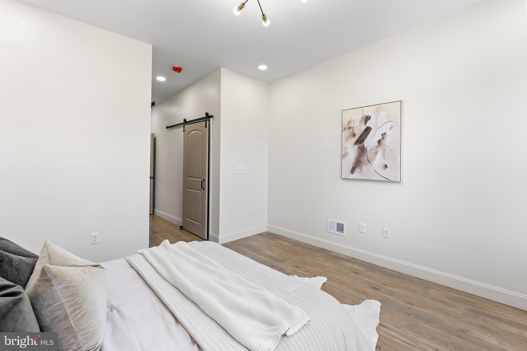 EAST BALTIMORE MIDWAY - Residential