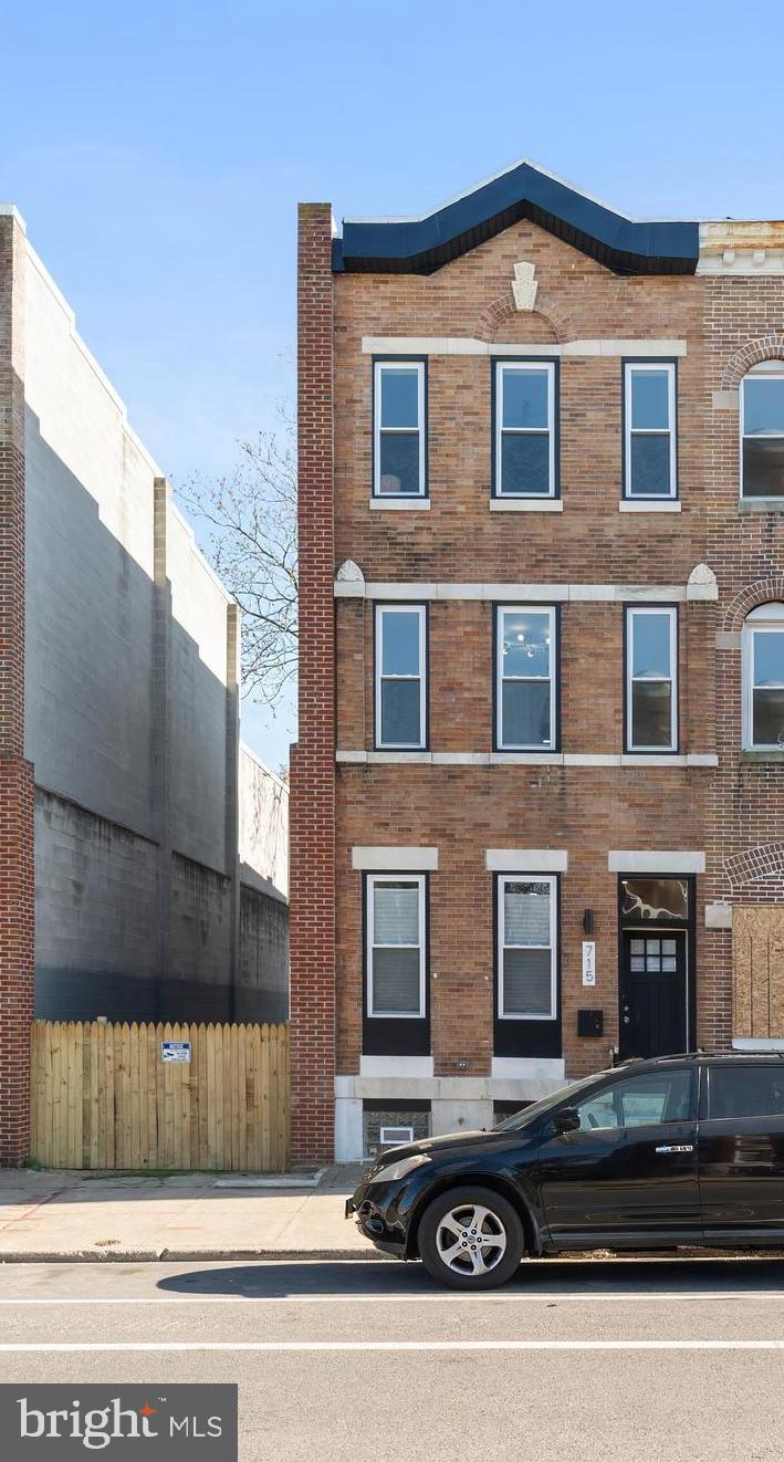 EAST BALTIMORE MIDWAY - Residential