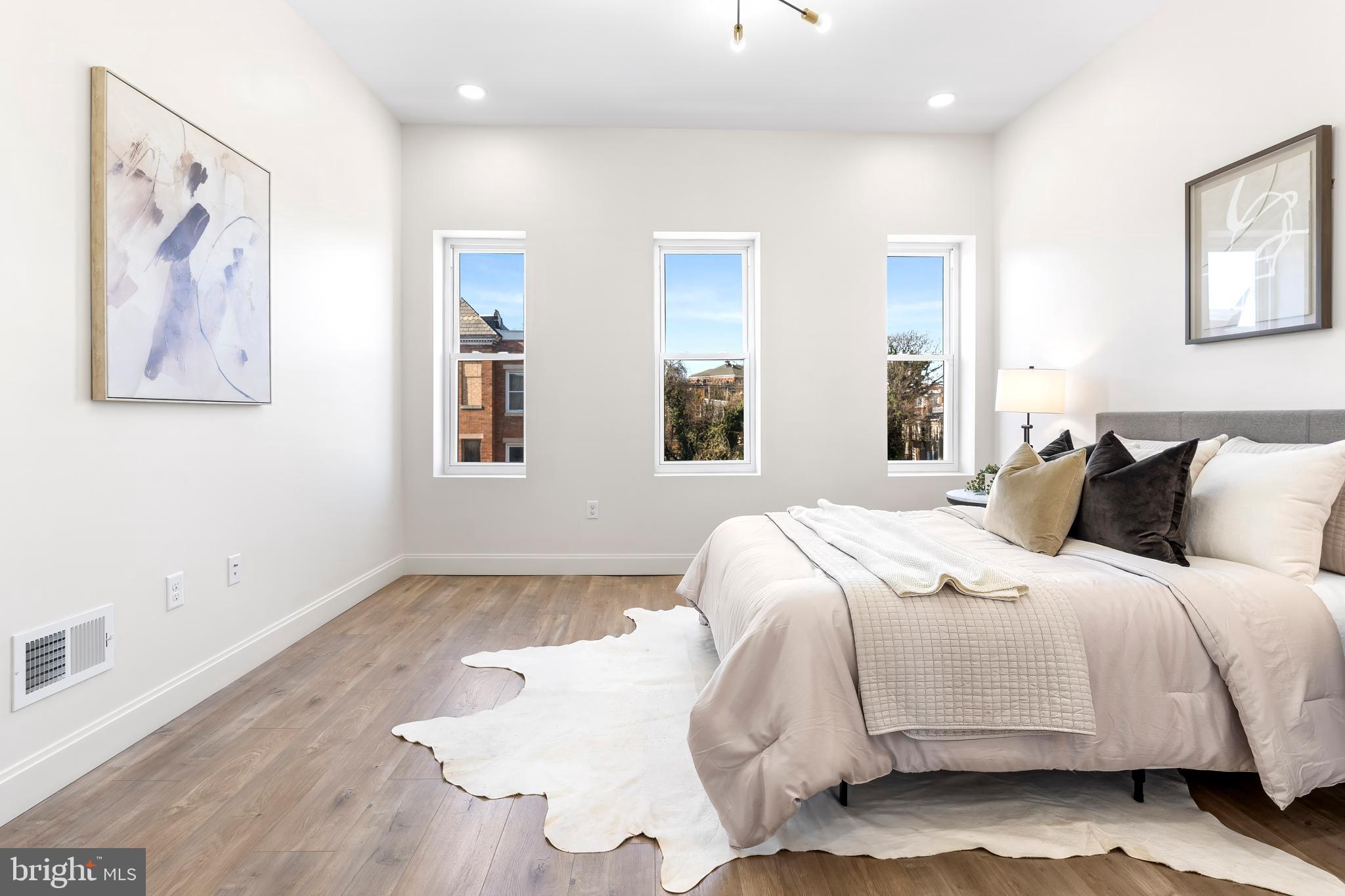 EAST BALTIMORE MIDWAY - Residential