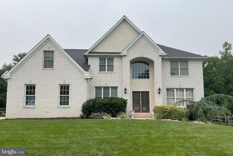 Photo of 1 Costa Ct, LANGHORNE, PA 19047 (MLS # PABU2113298)