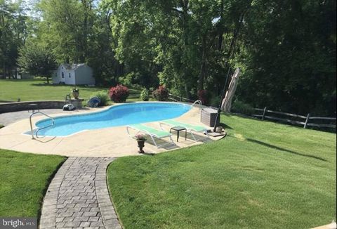 Tiny photo for 1 Costa Ct, LANGHORNE, PA 19047 (MLS # PABU2113298)