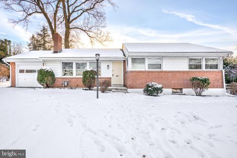 163 THOMAS PLACE READING PA 19608