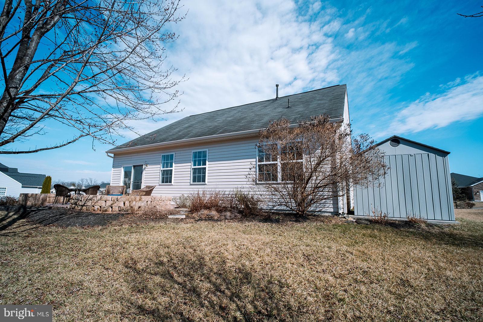 WAKELAND MANOR - Residential