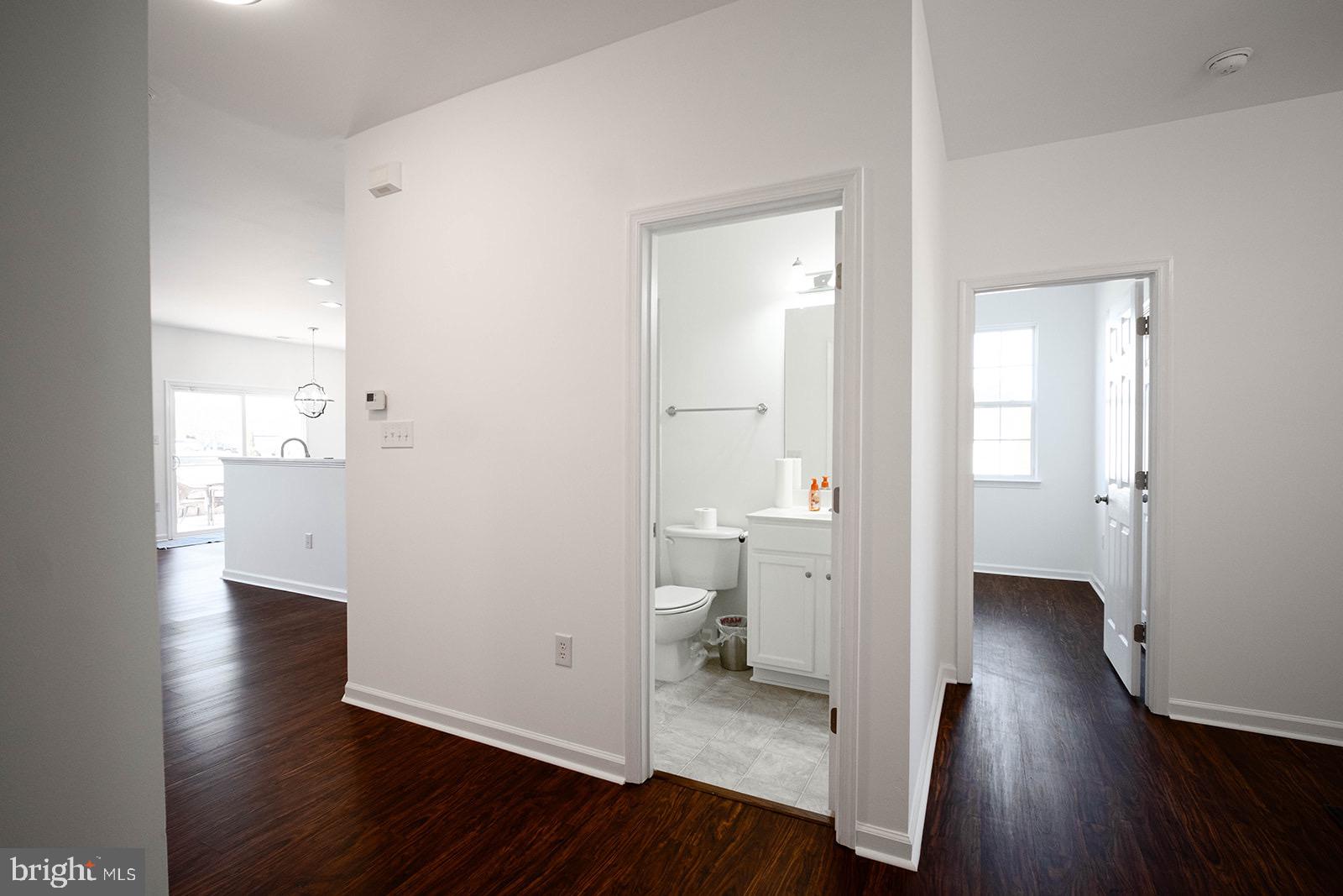 WAKELAND MANOR - Residential