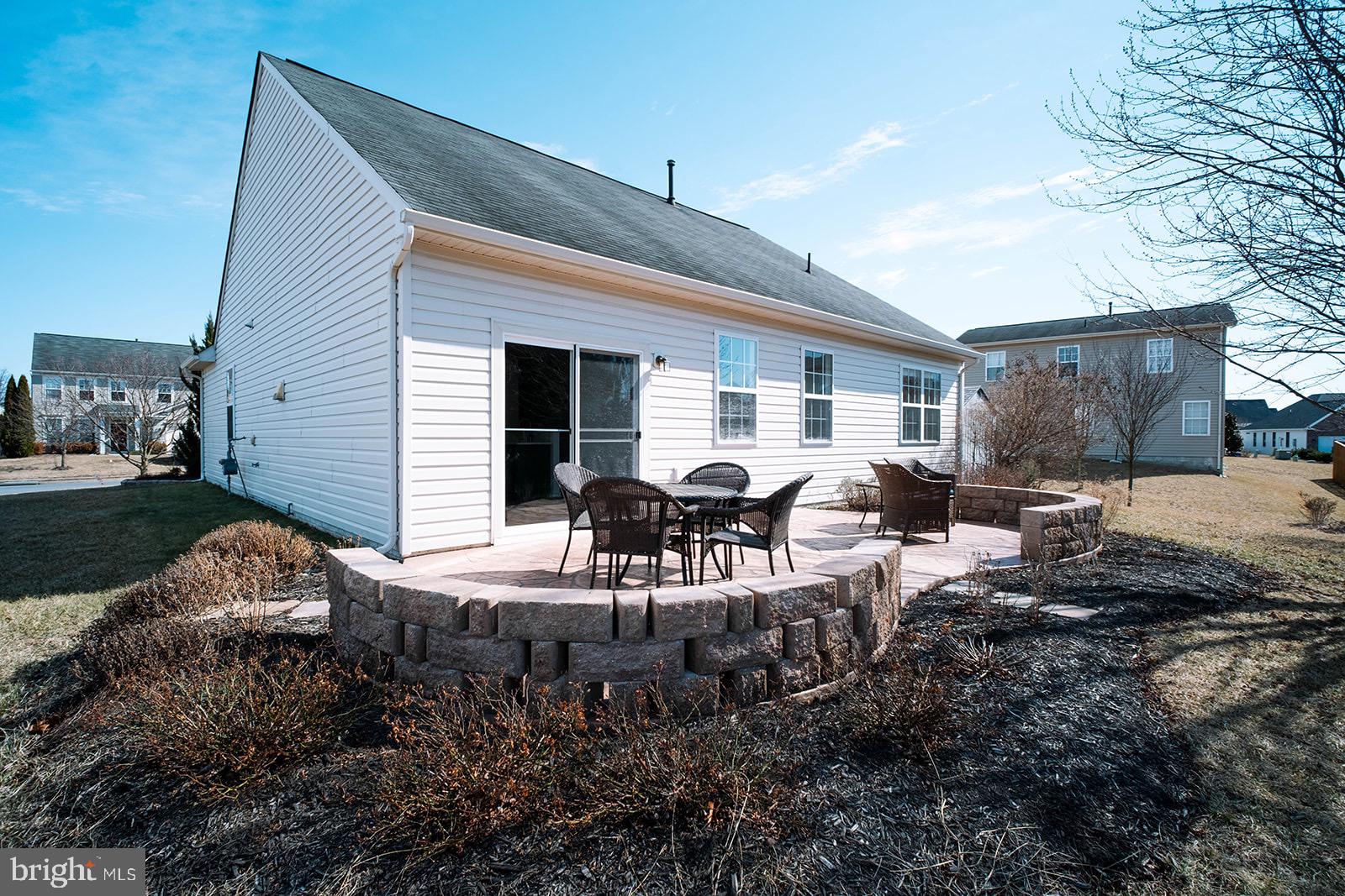 WAKELAND MANOR - Residential