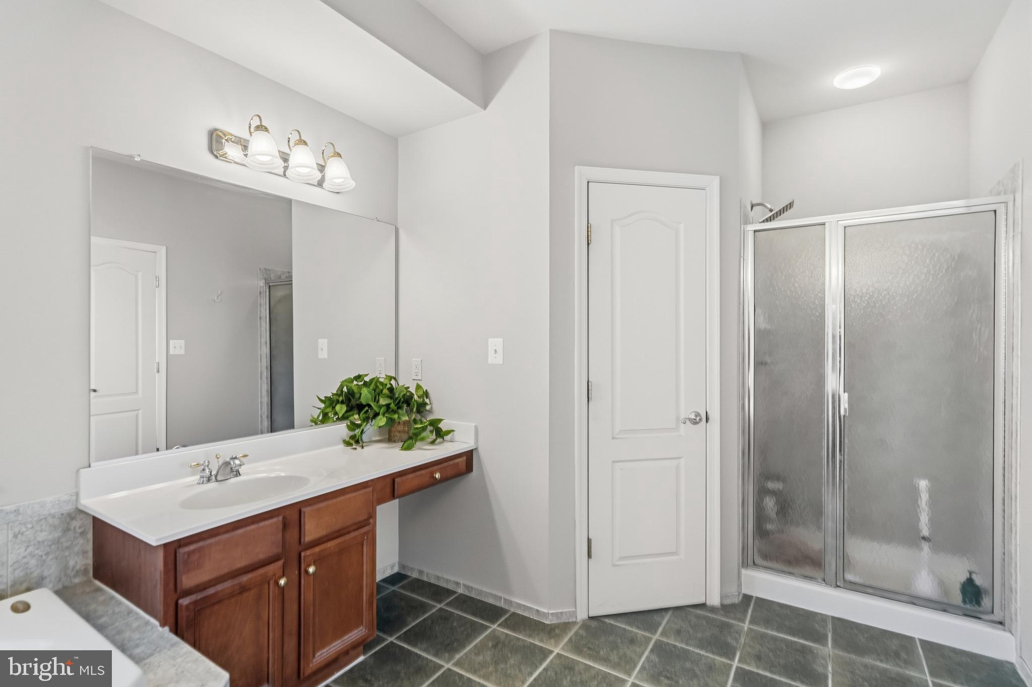 BROADLANDS SOUTH - Residential