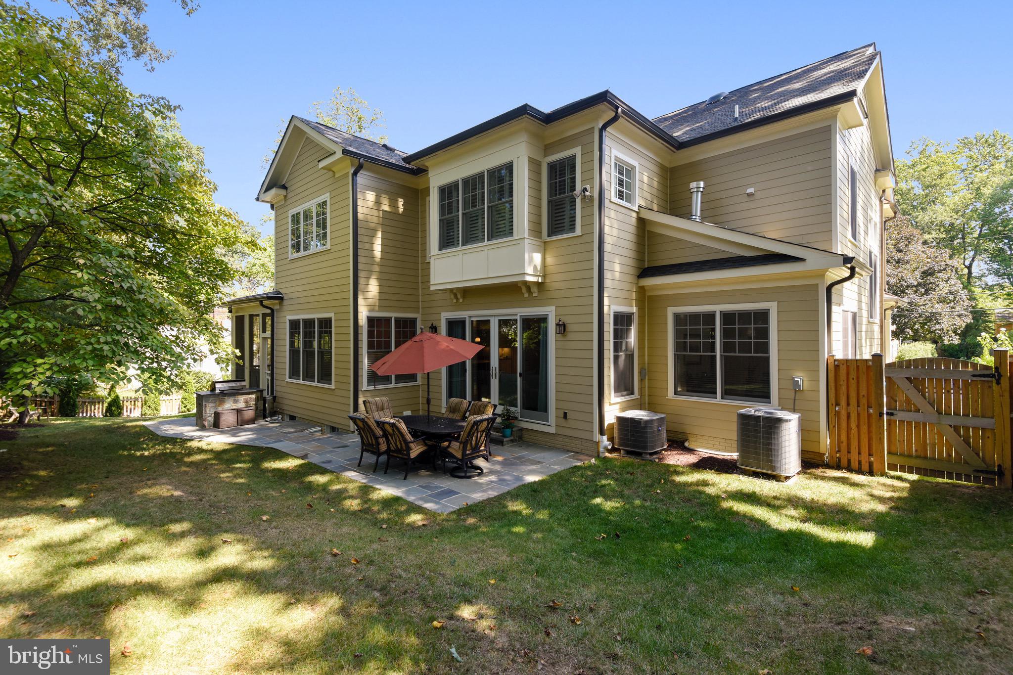 WOODHAVEN - Residential