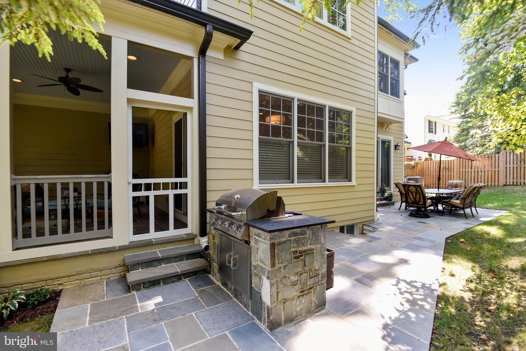 WOODHAVEN - Residential
